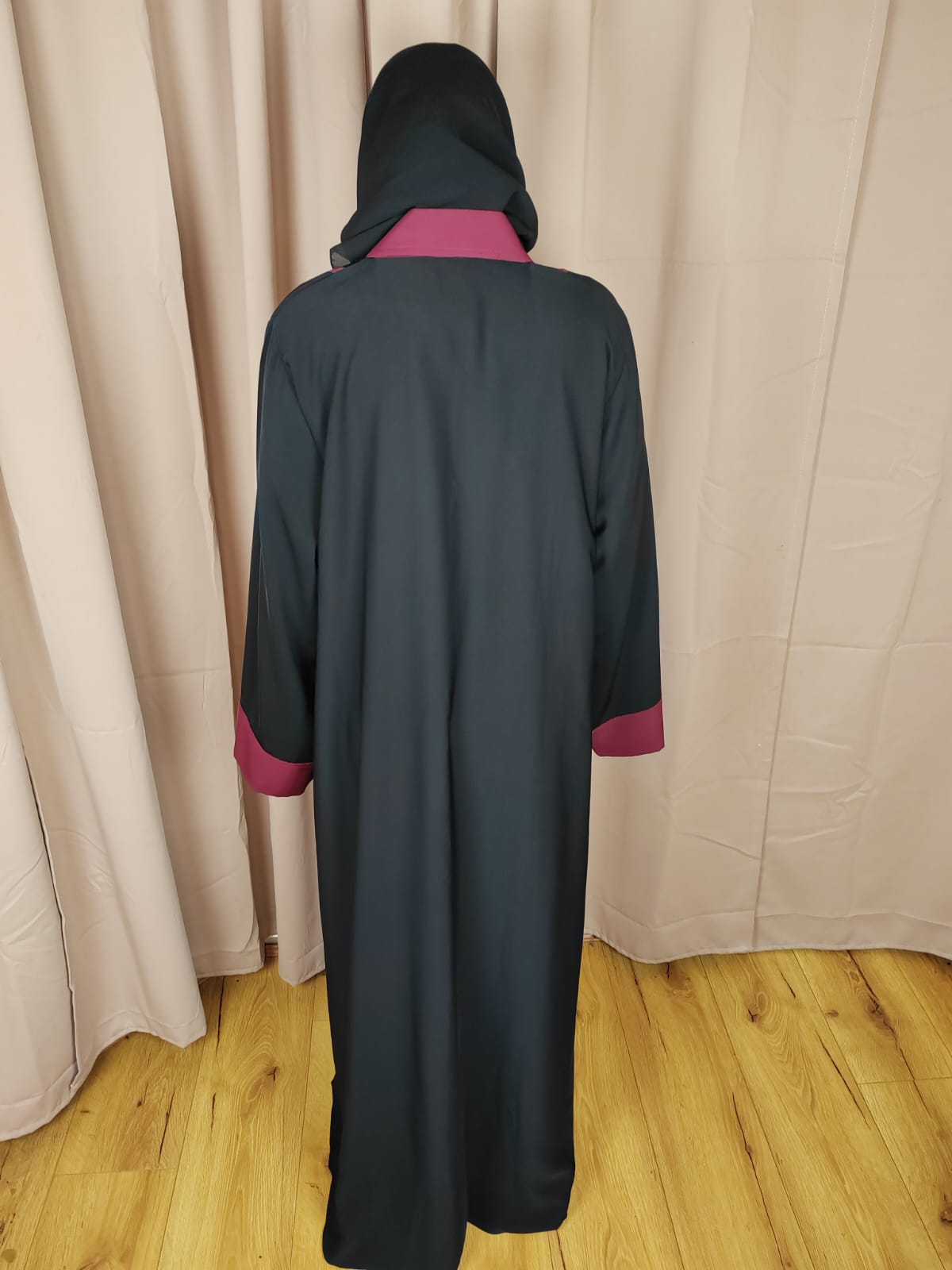 Wajiha abaya
