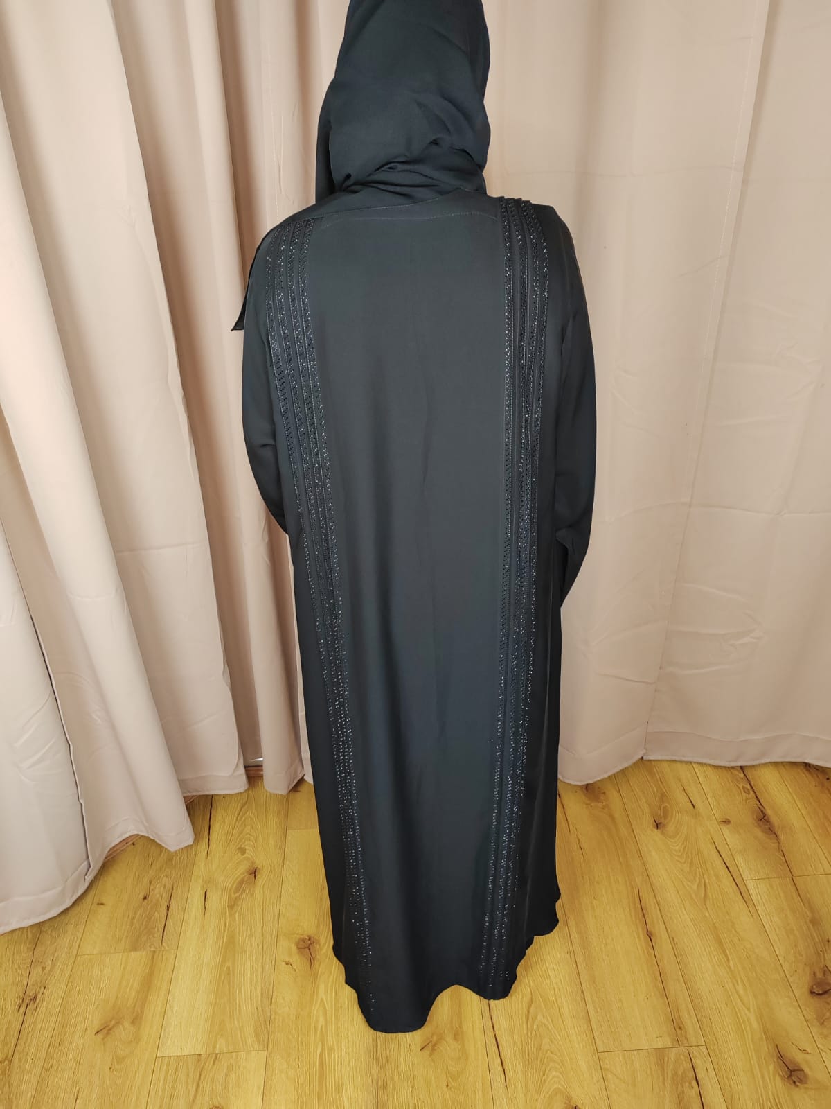 Aisha open abaya