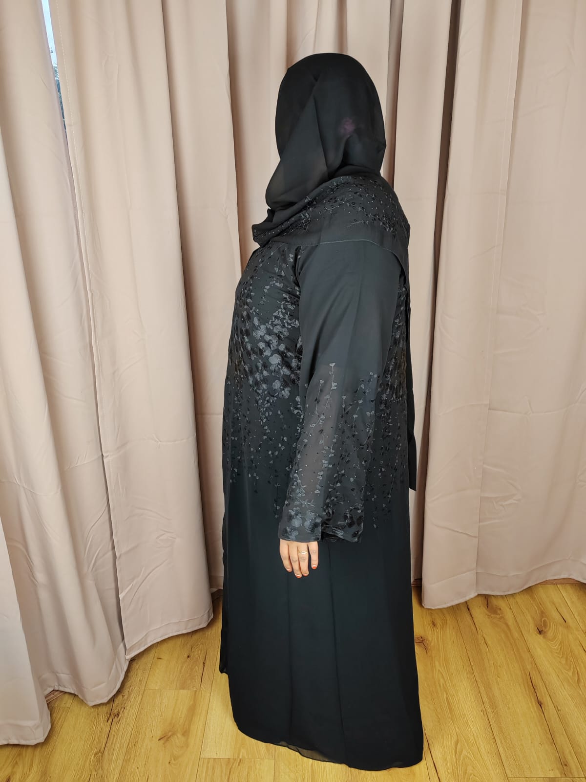 Uzma open abaya