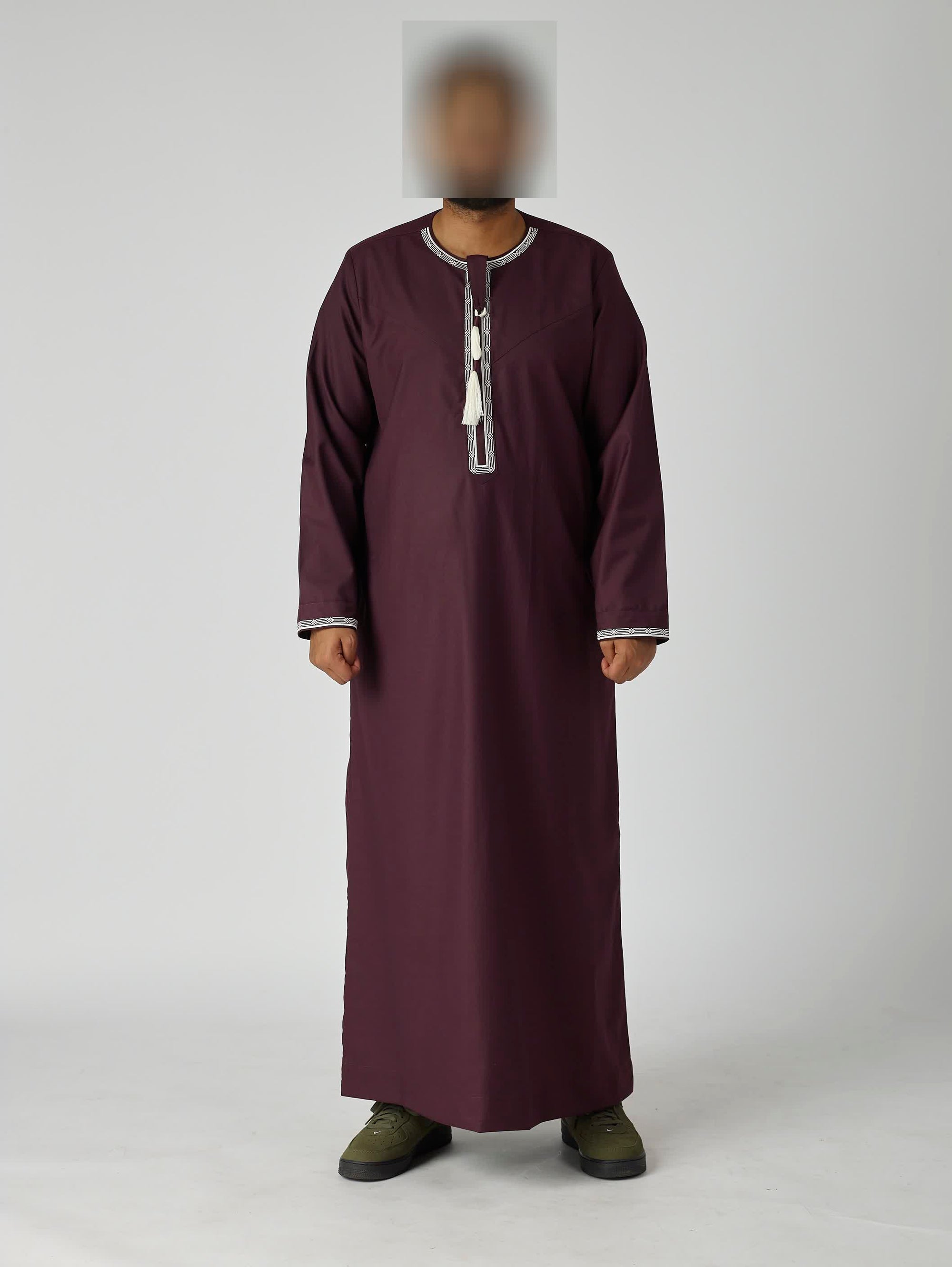 Embroidered Omani Thobe - Maroon