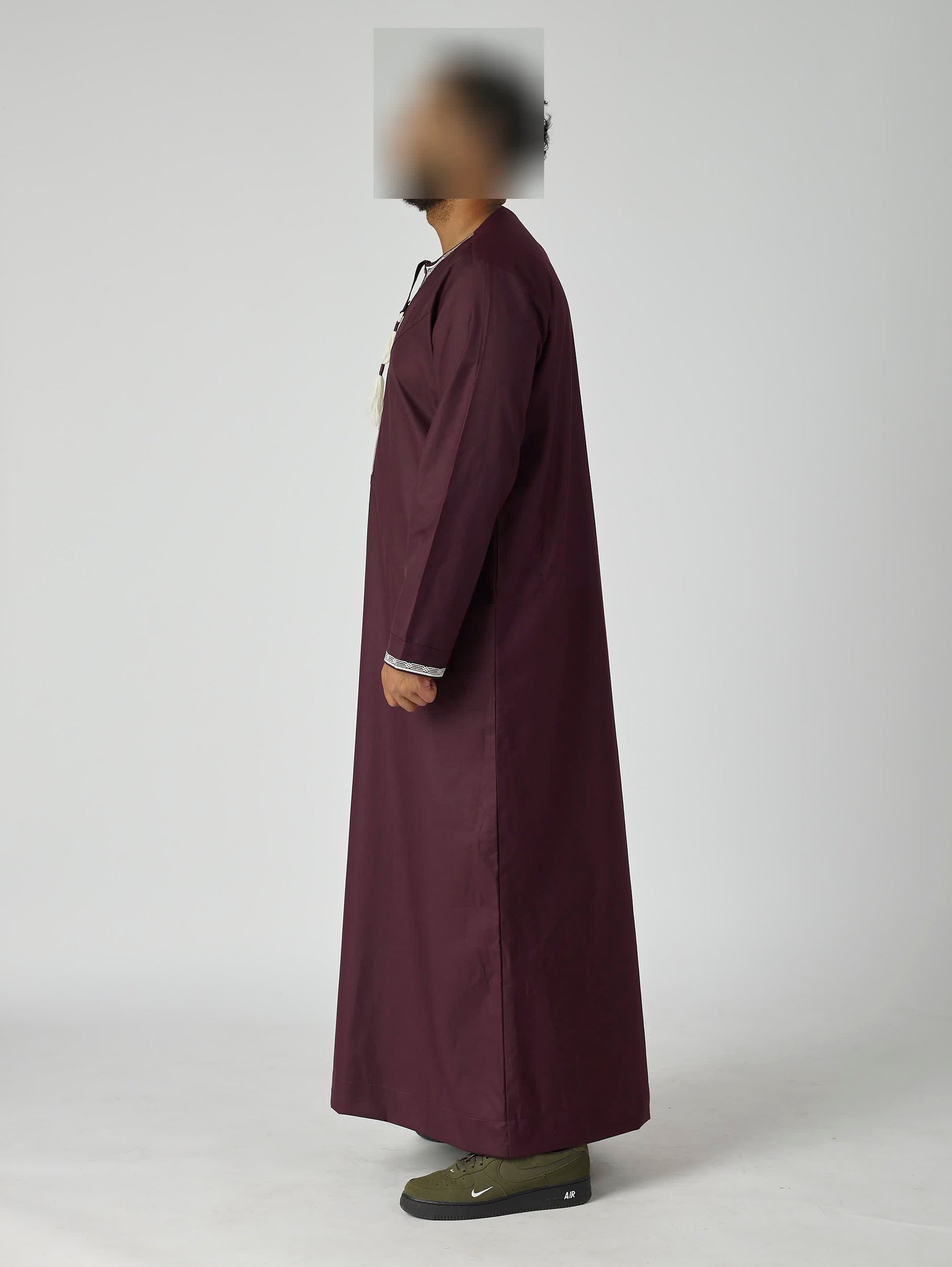 Embroidered Omani Thobe - Maroon