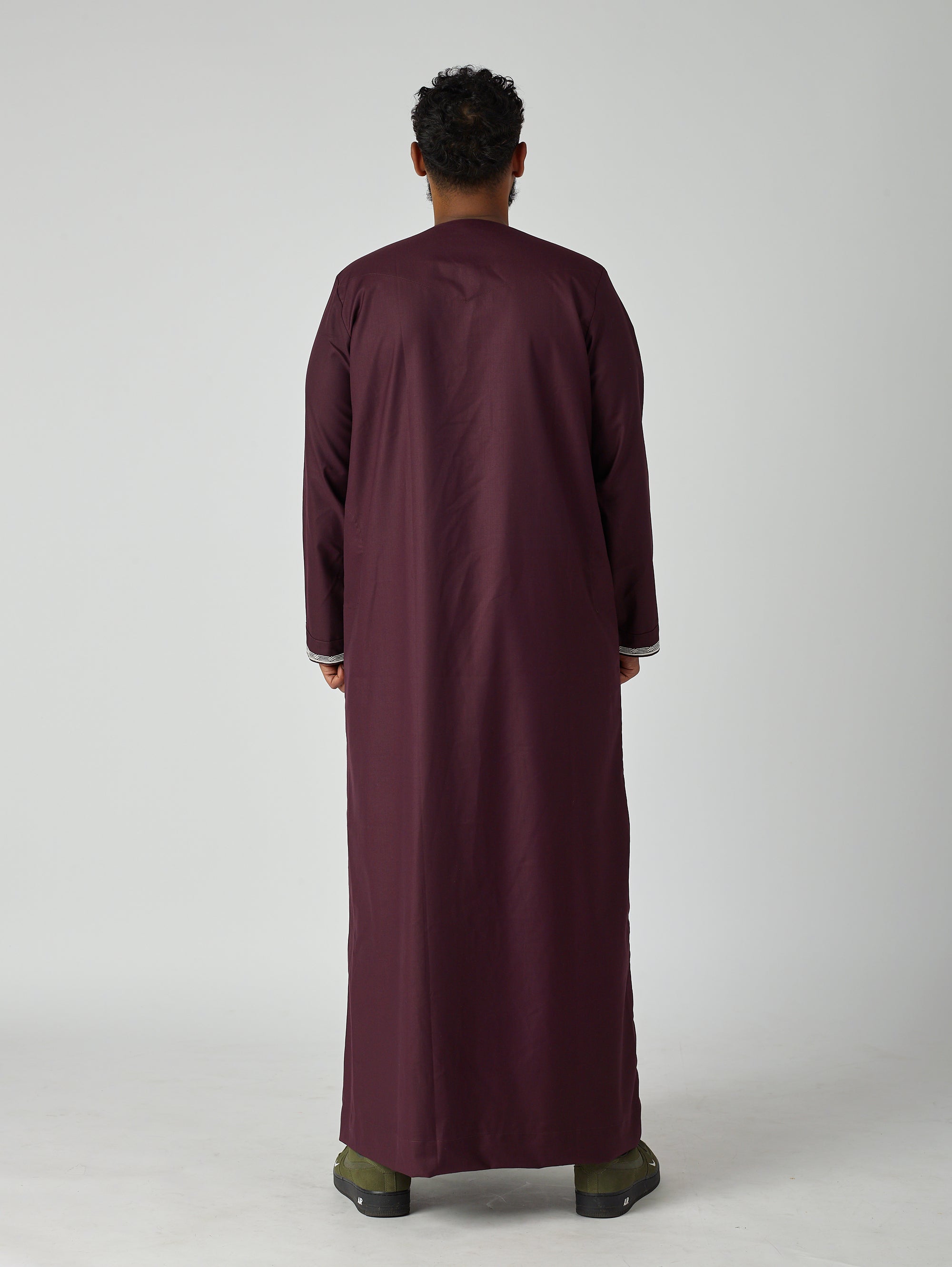 Embroidered Omani Thobe - Maroon