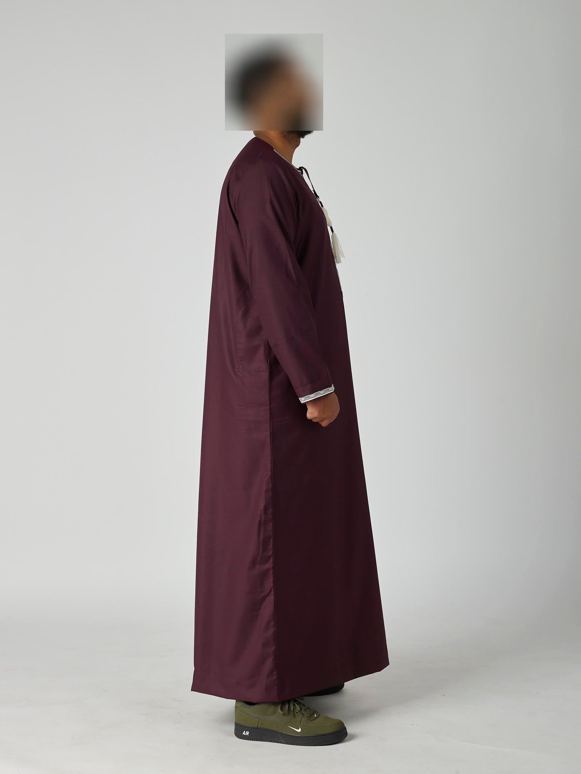Embroidered Omani Thobe - Maroon