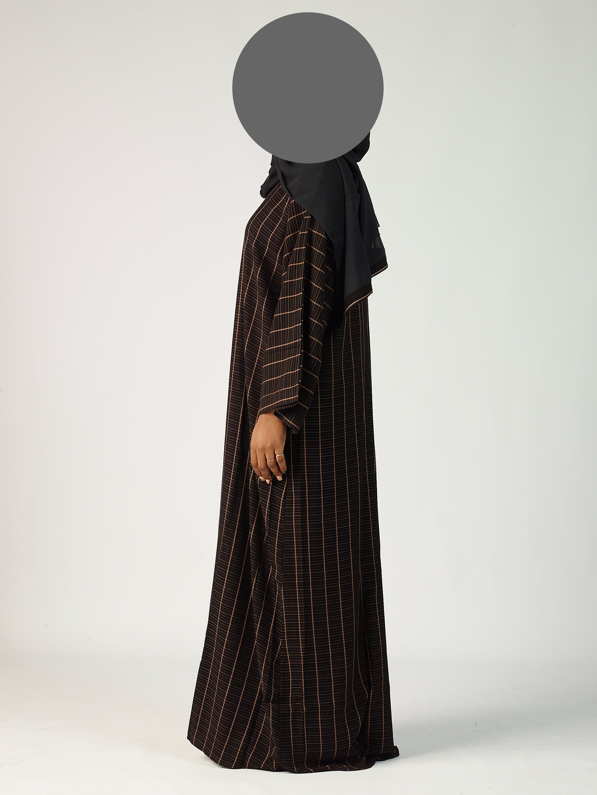 Madiha abaya