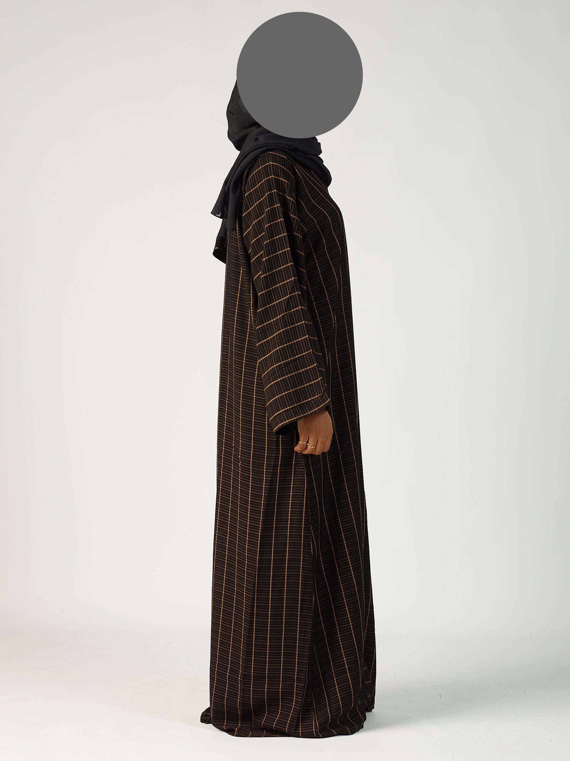 Madiha abaya
