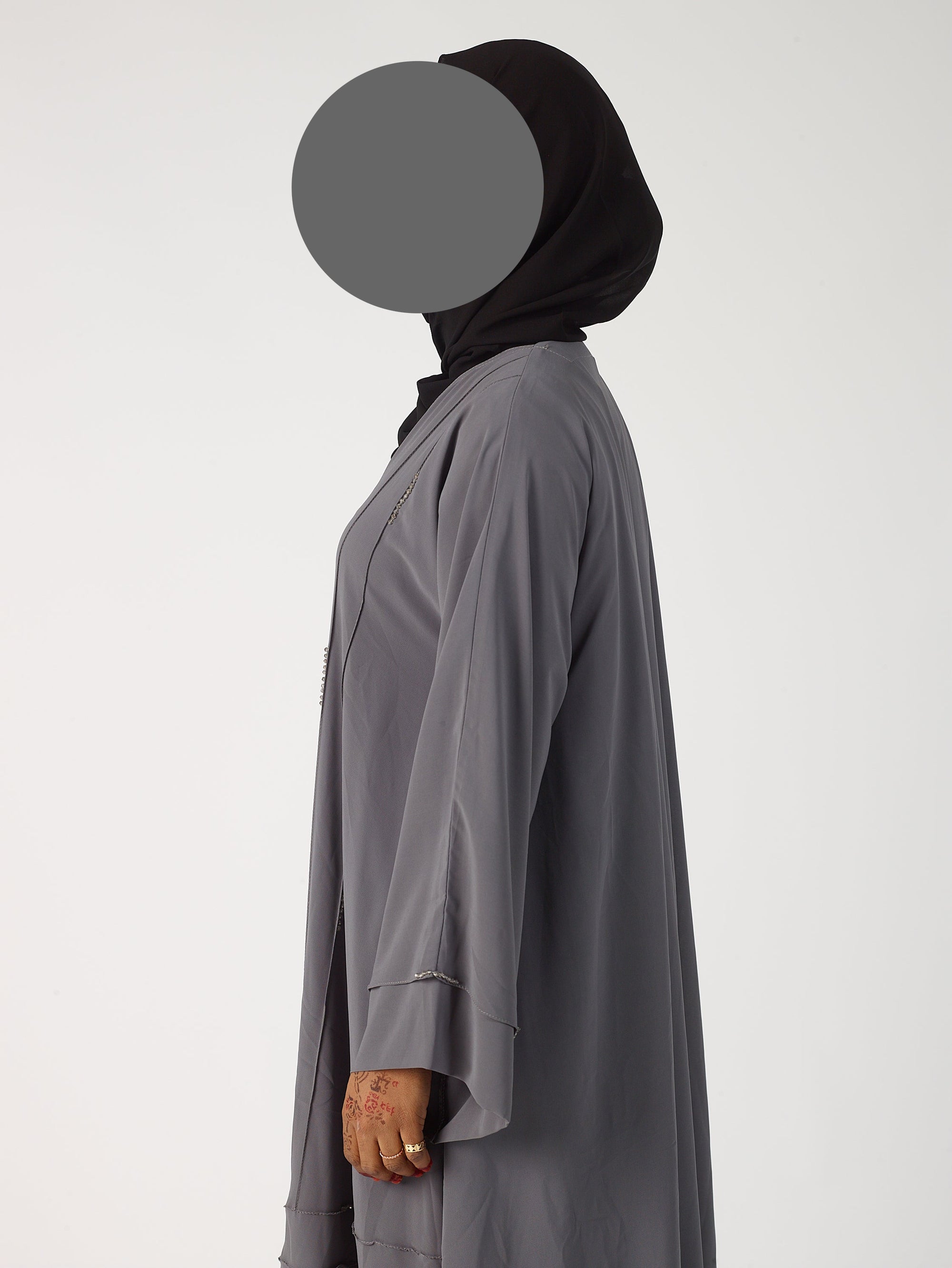 Ibtisaar Abaya