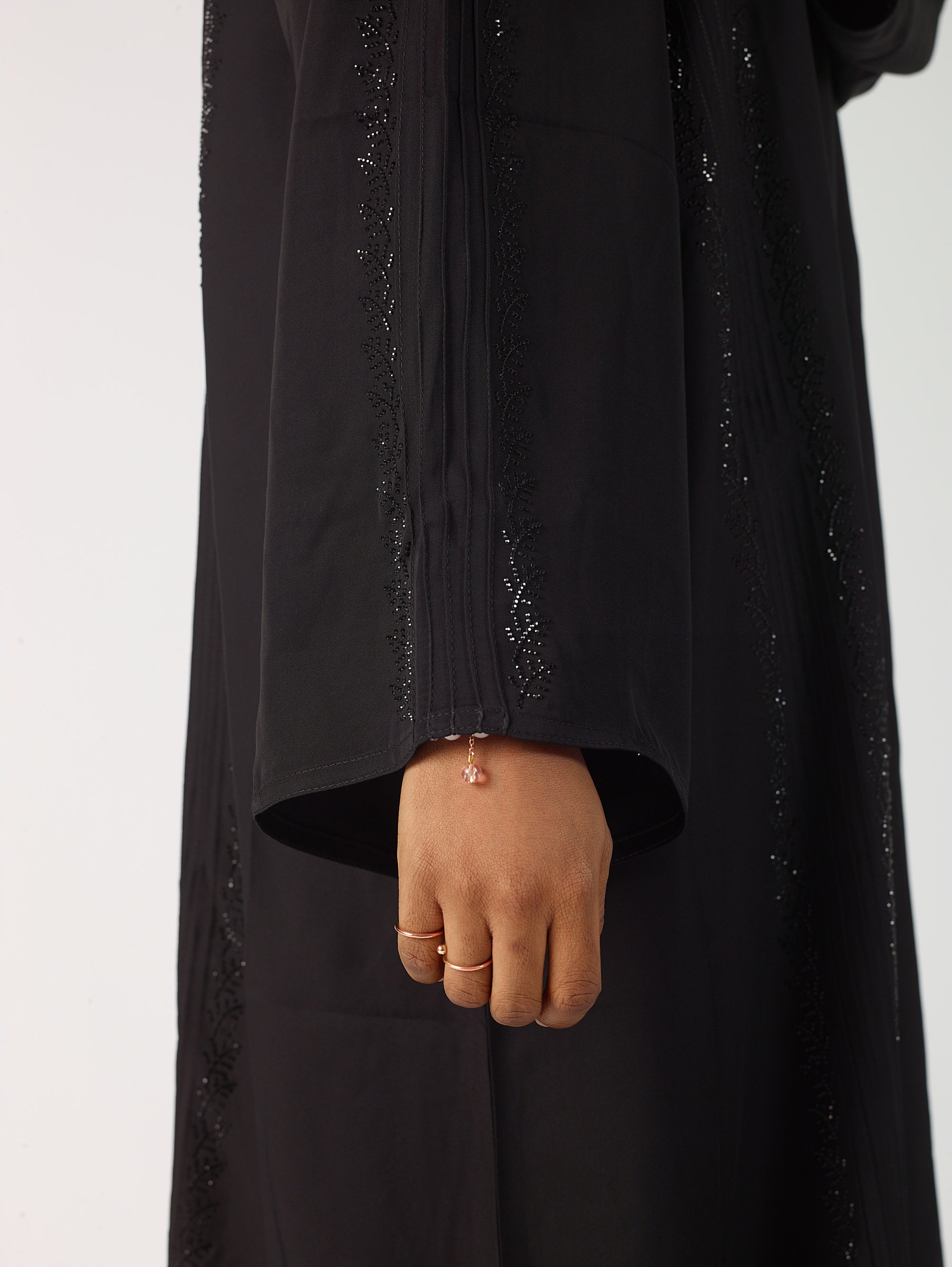 Rose closed abaya