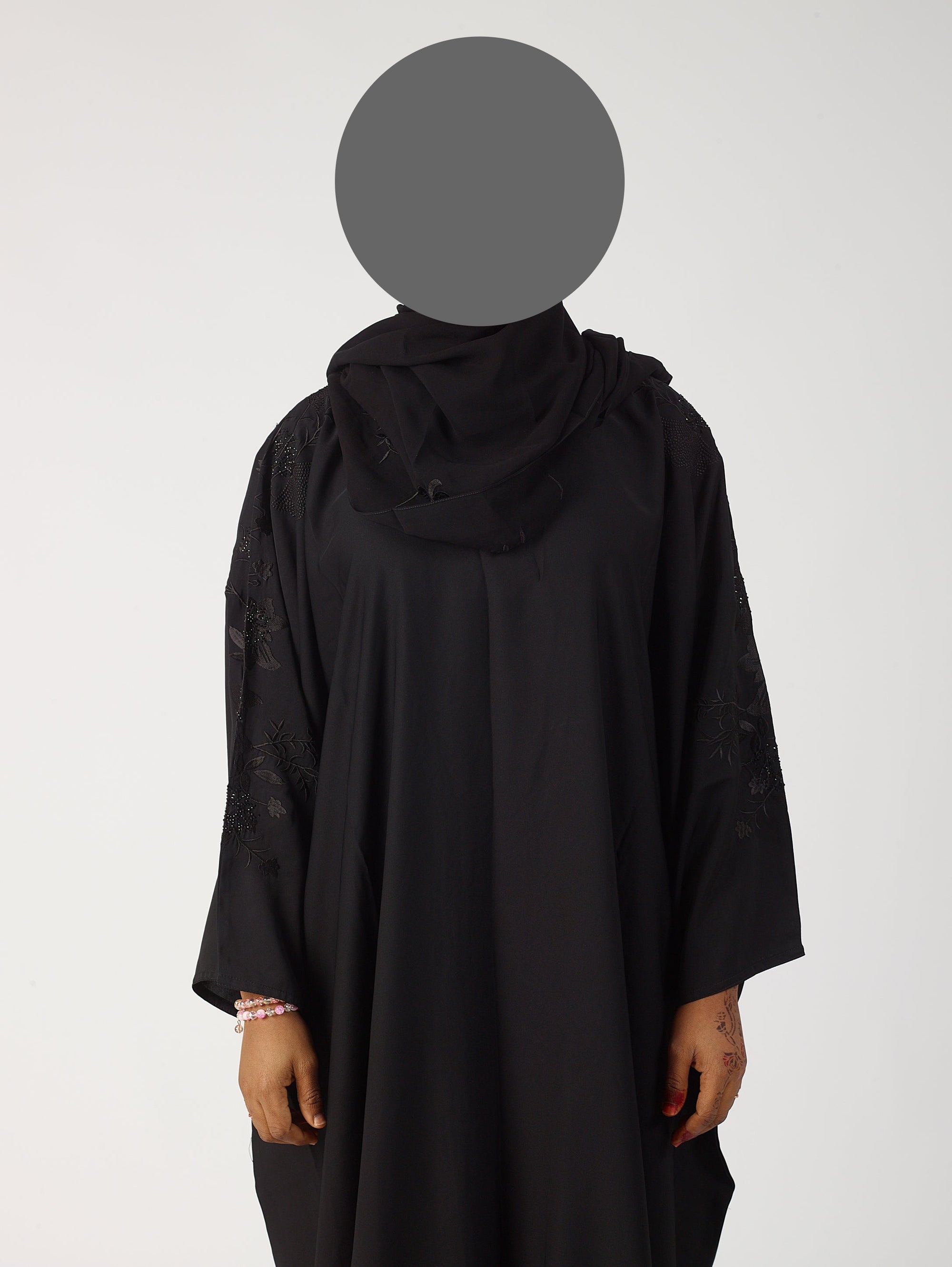 Aaliyah batwing closed abaya