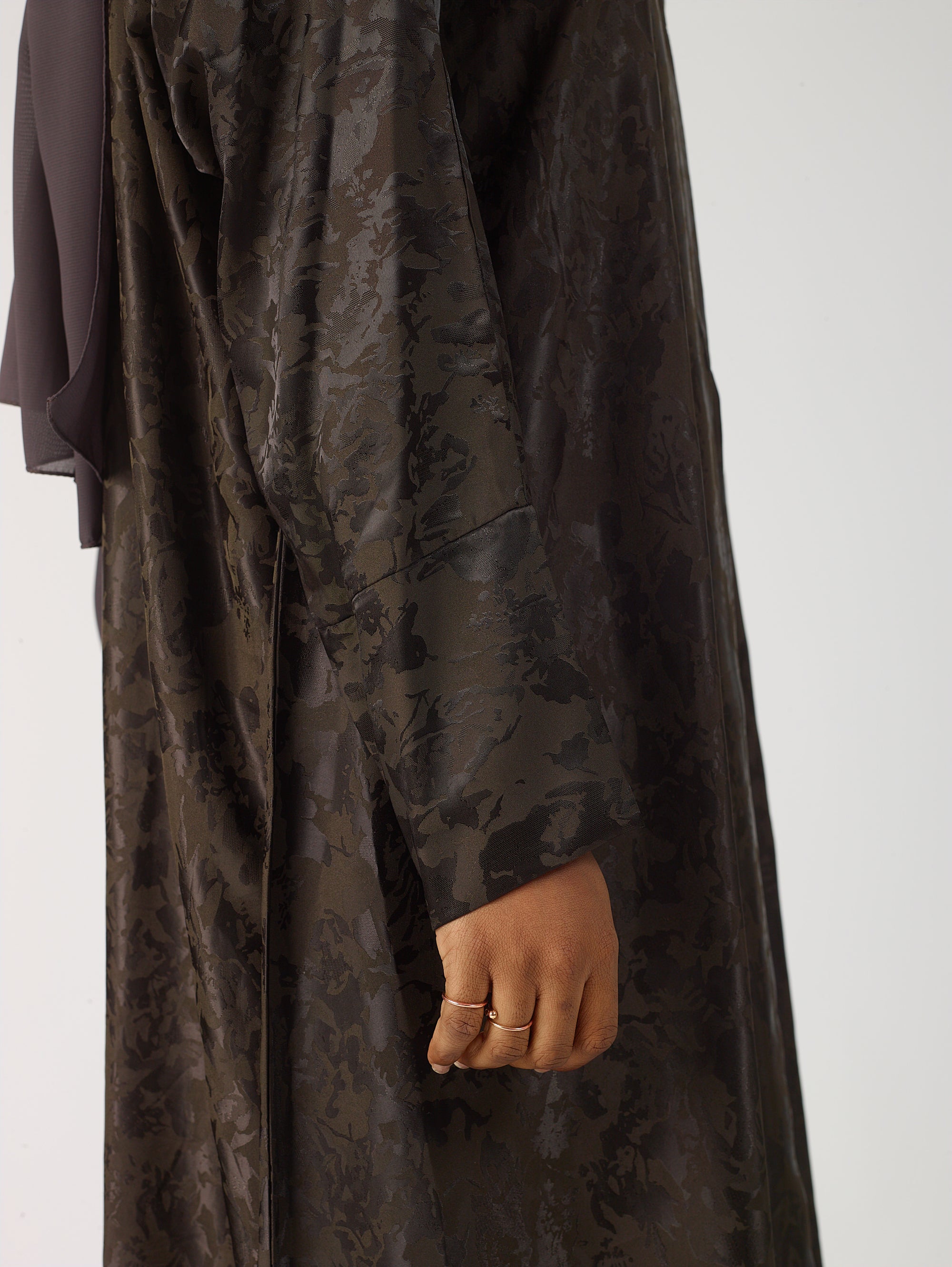 Nura open abaya