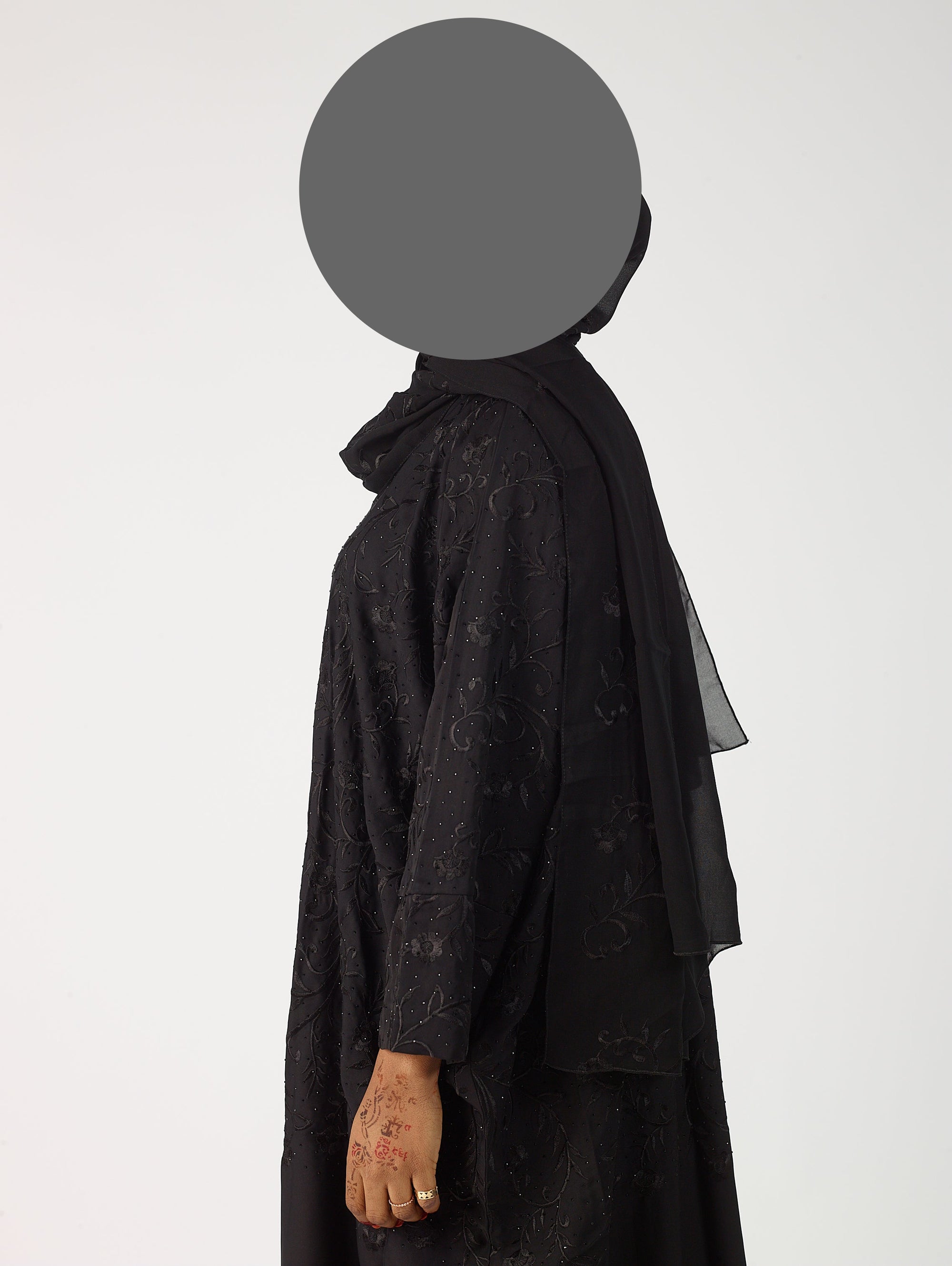Ayaan open abaya