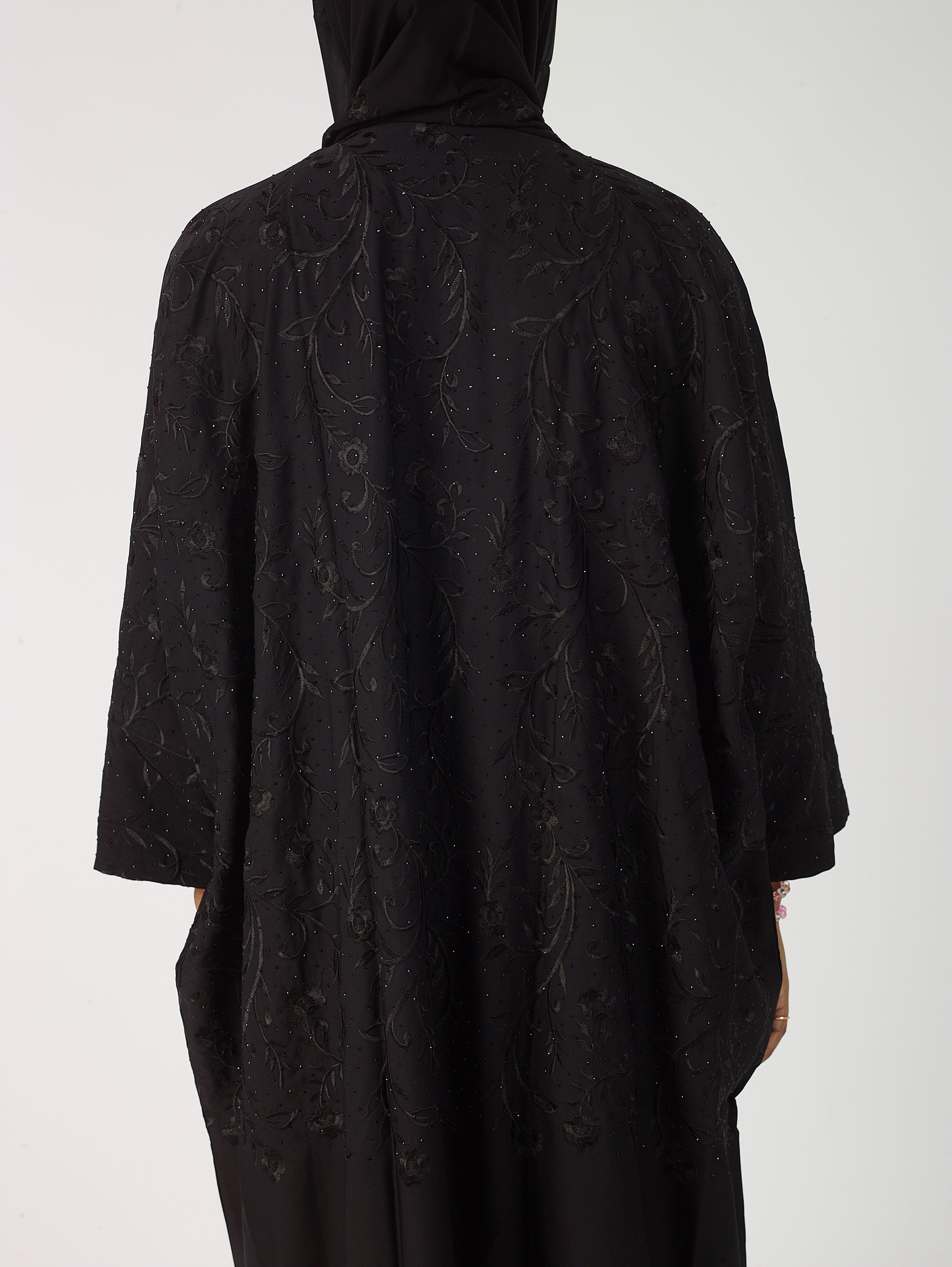 Ayaan open abaya
