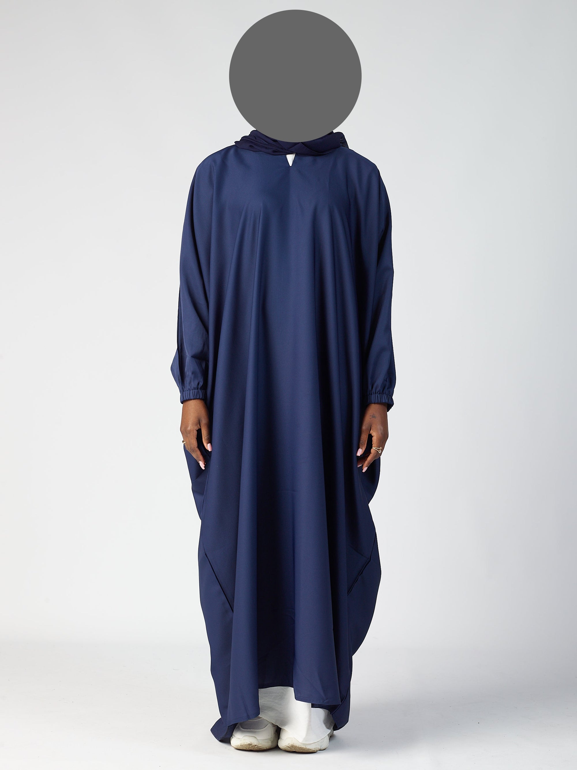 Batwing Closed abaya - cuff sleeve