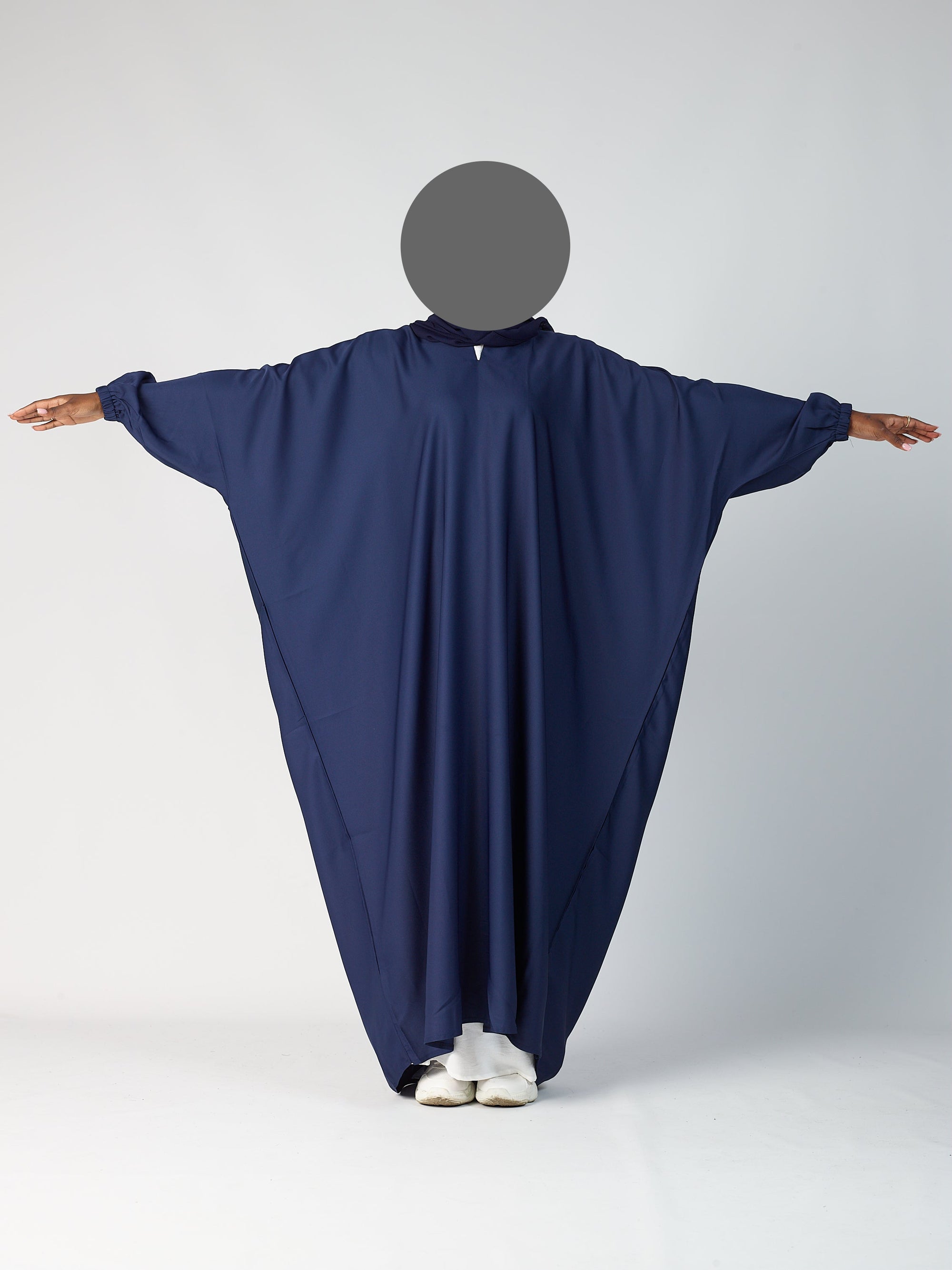 Batwing Closed abaya - cuff sleeve