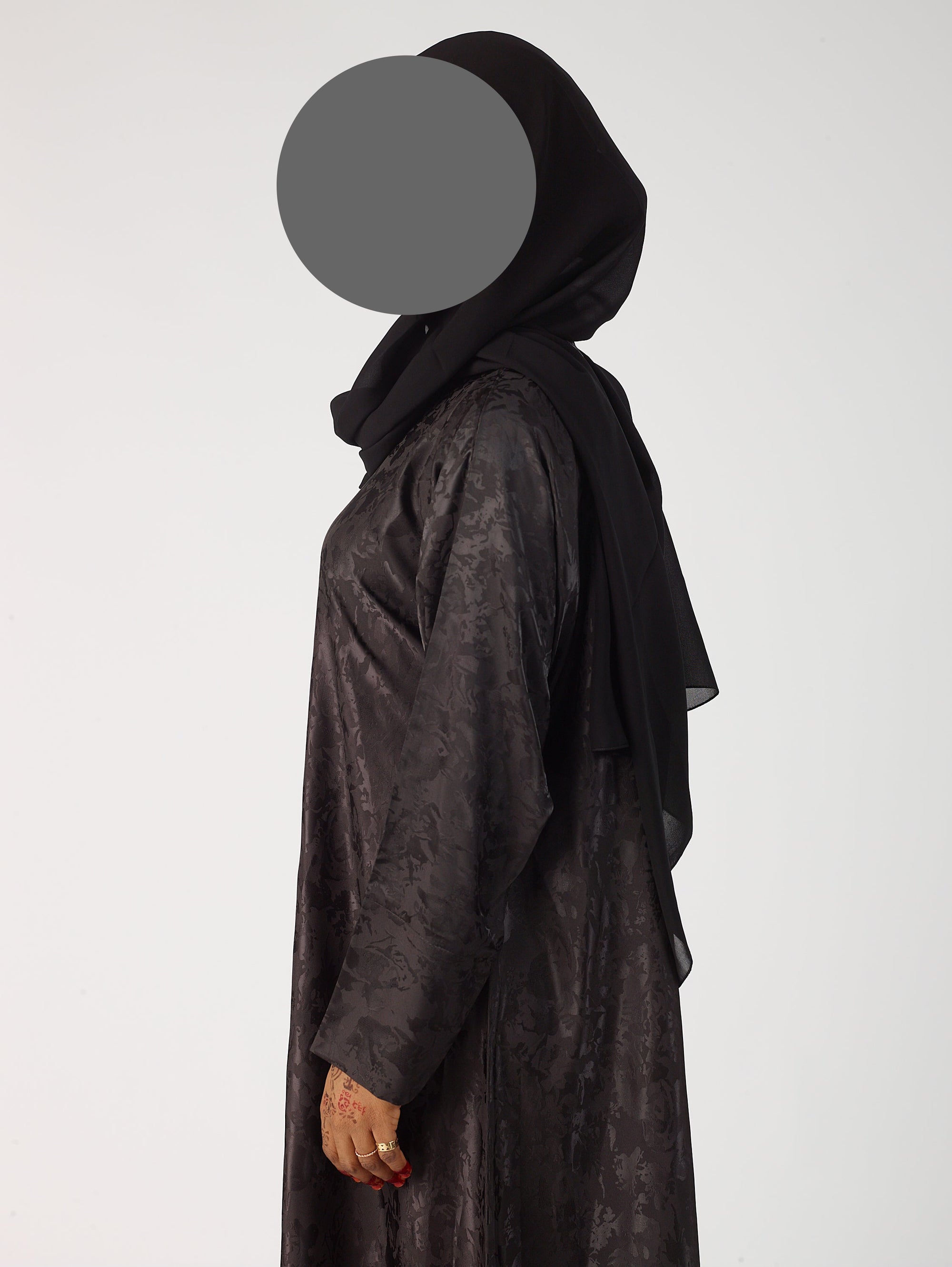 Yalina open abaya