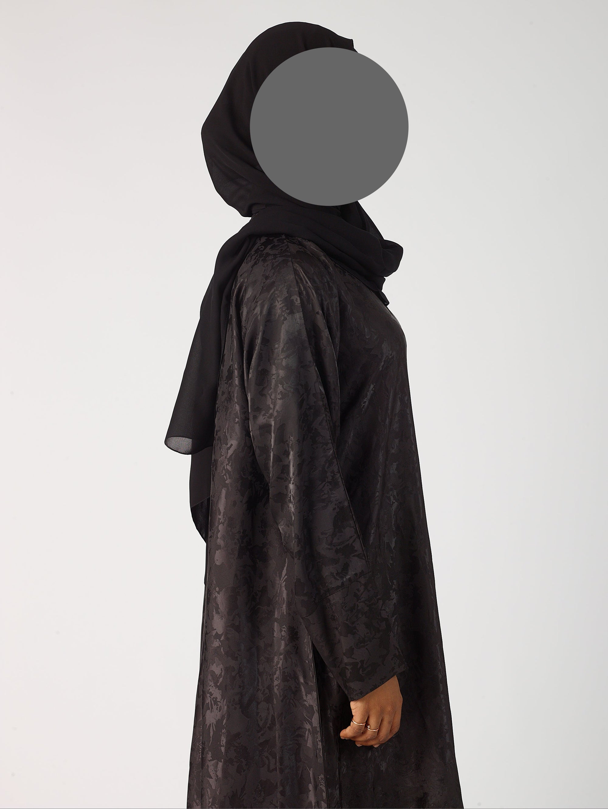 Yalina open abaya