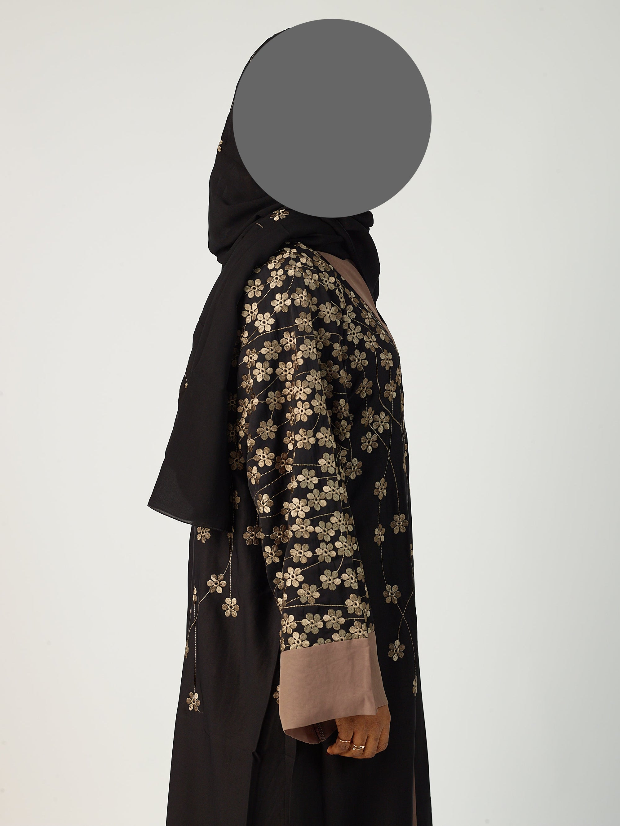 Masooma abaya