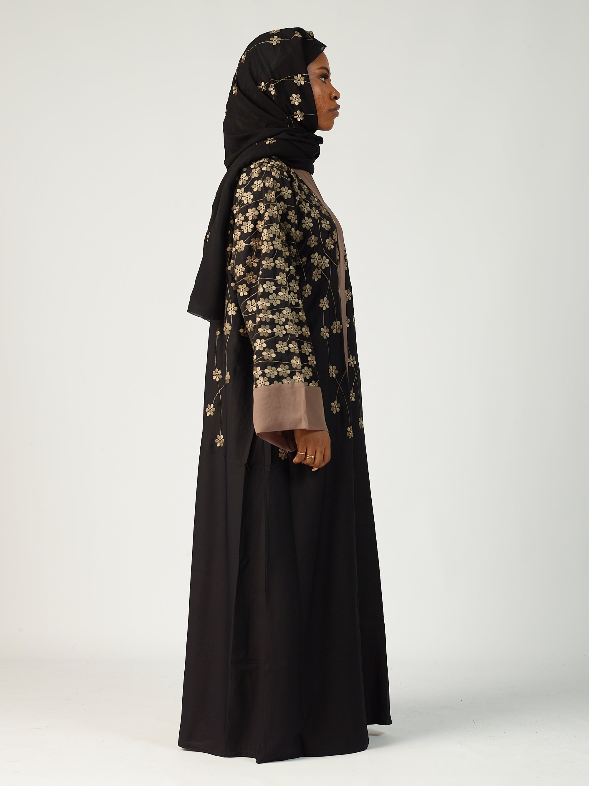 Masooma abaya