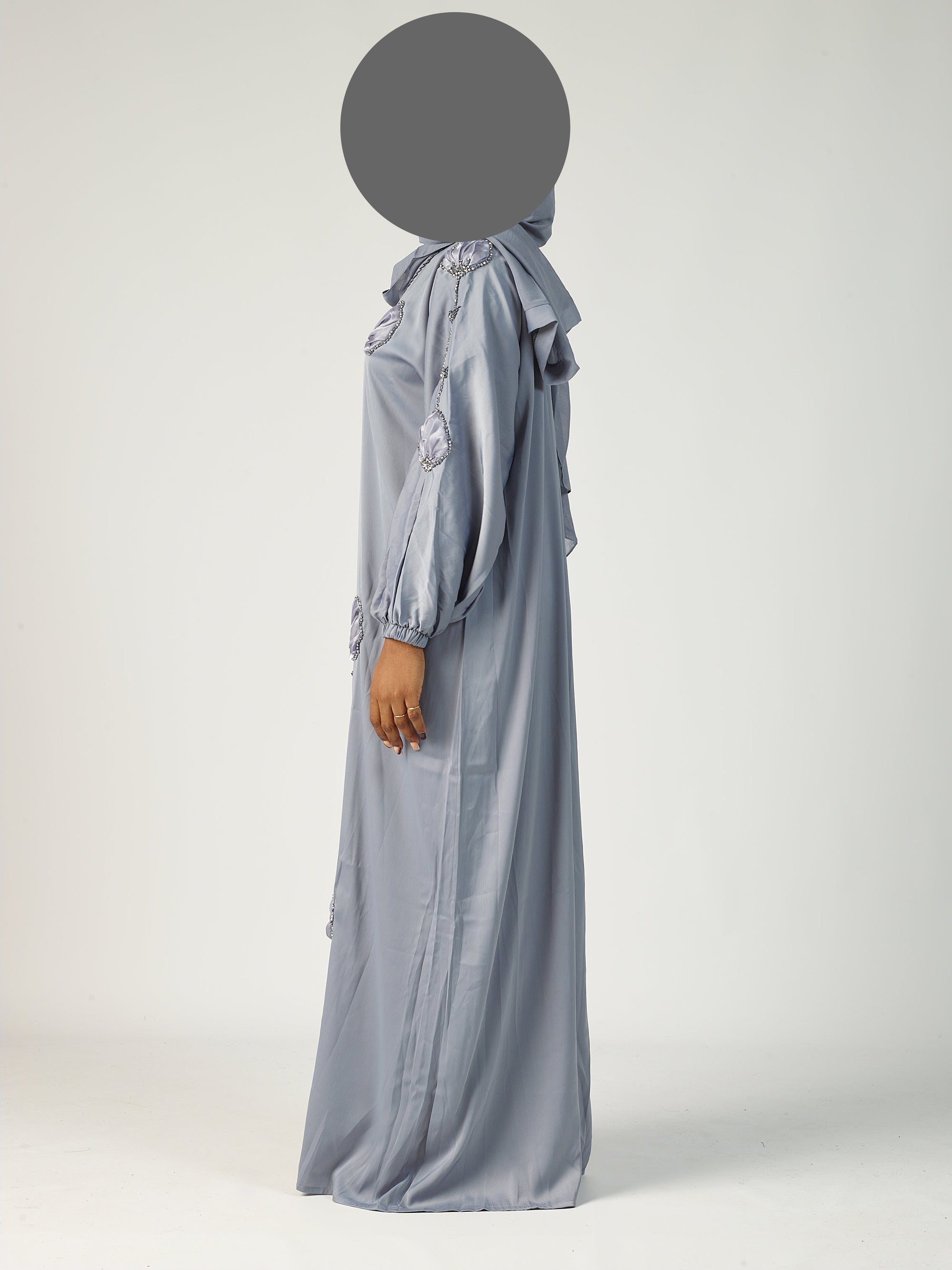 Aabidah abaya