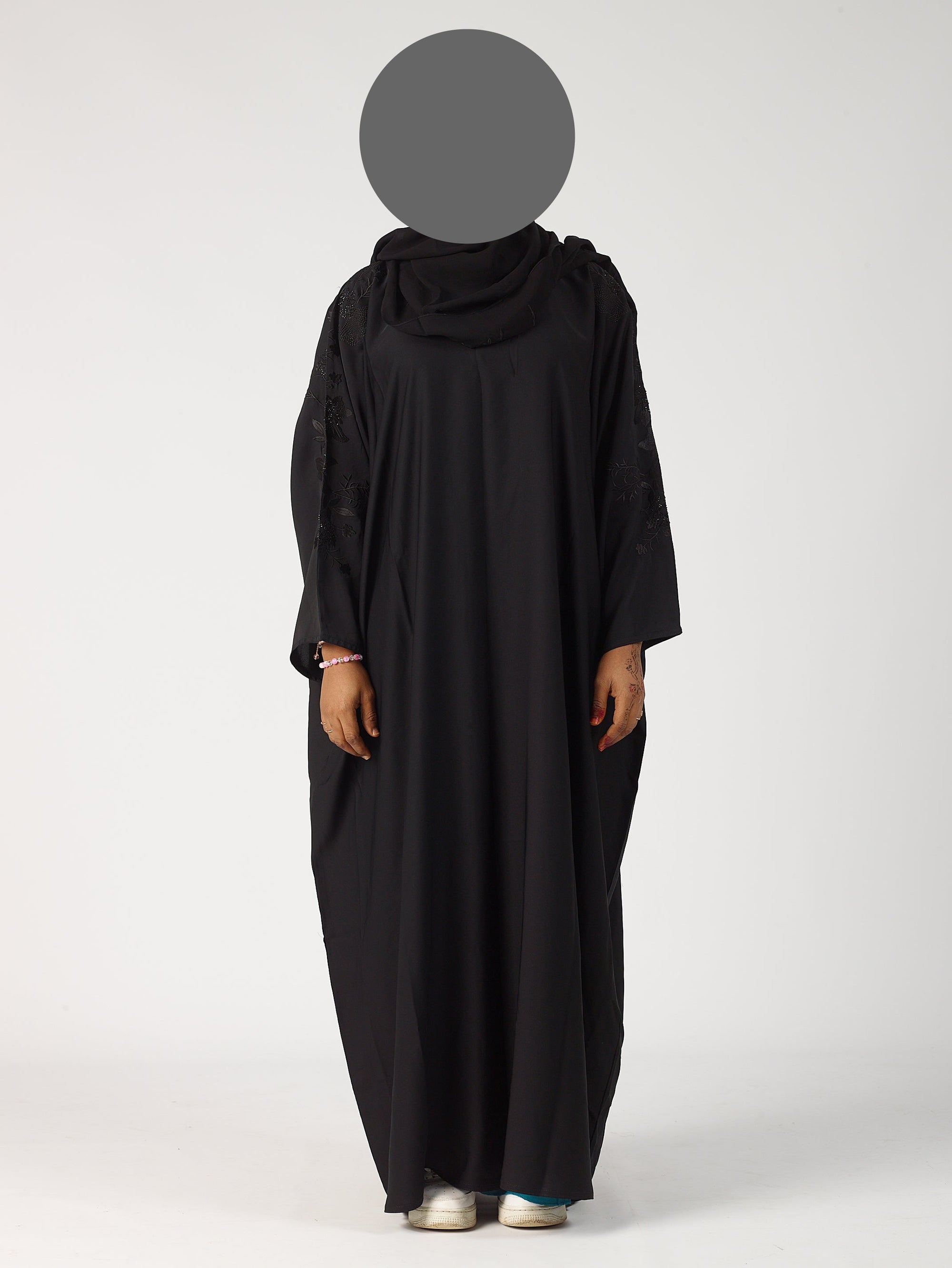 Aaliyah batwing closed abaya