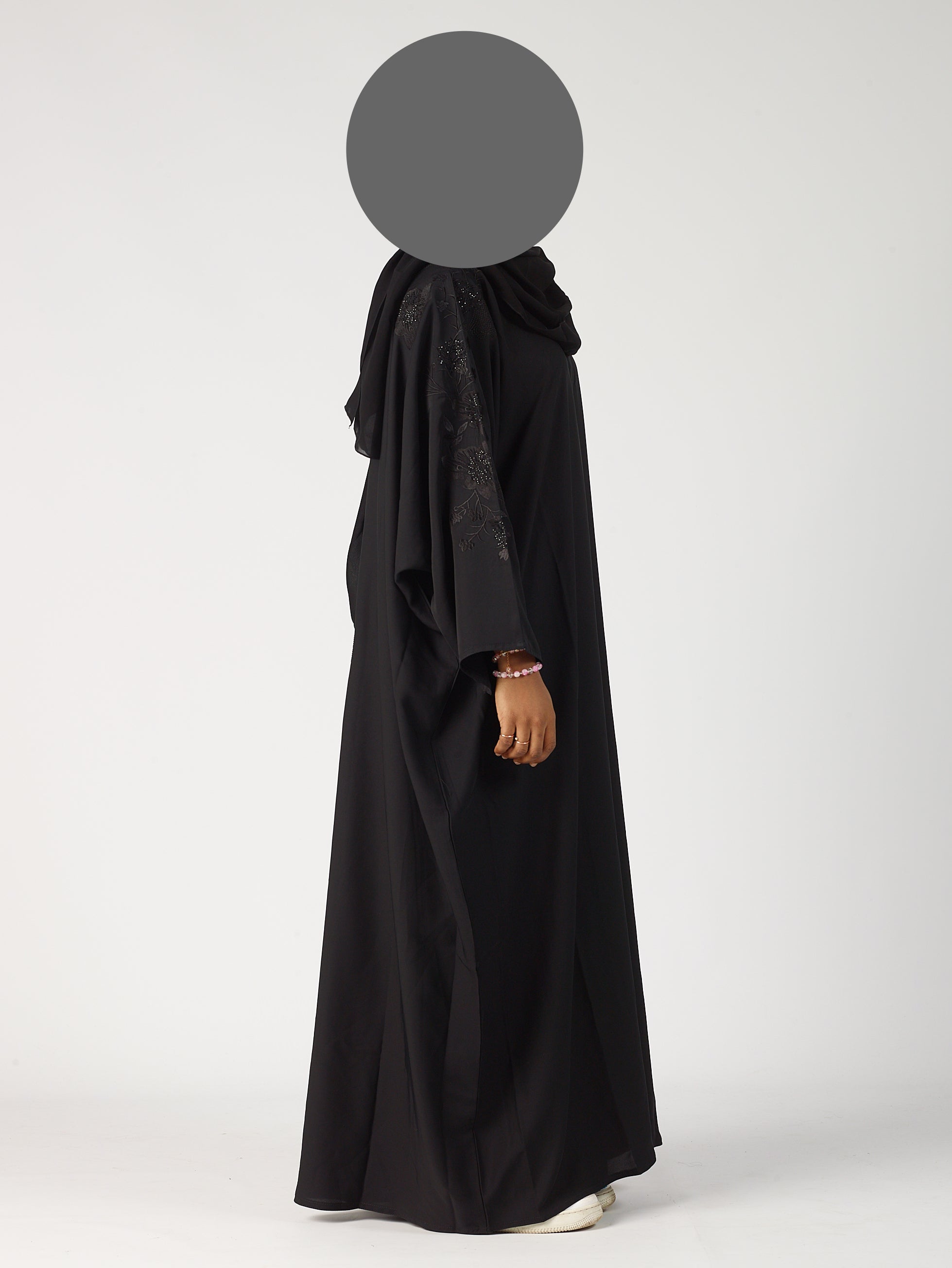 Aaliyah batwing closed abaya