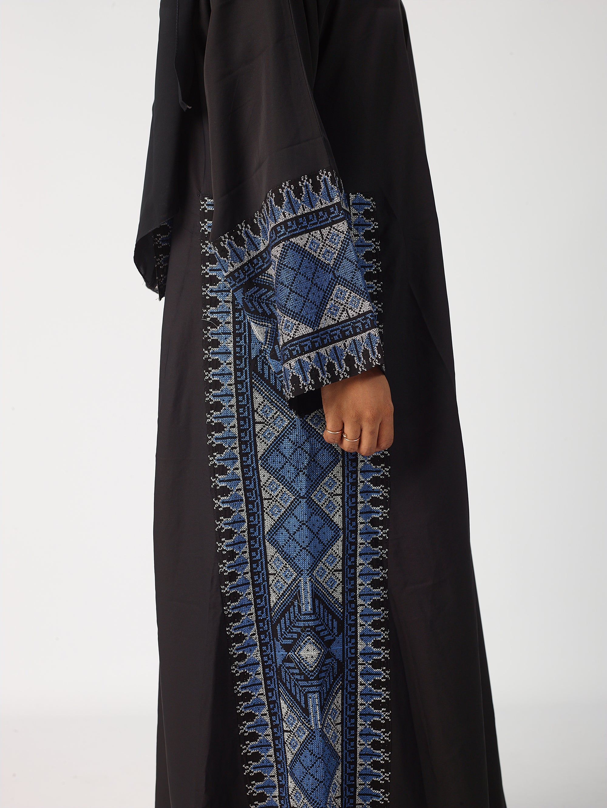 Sihaam open abaya