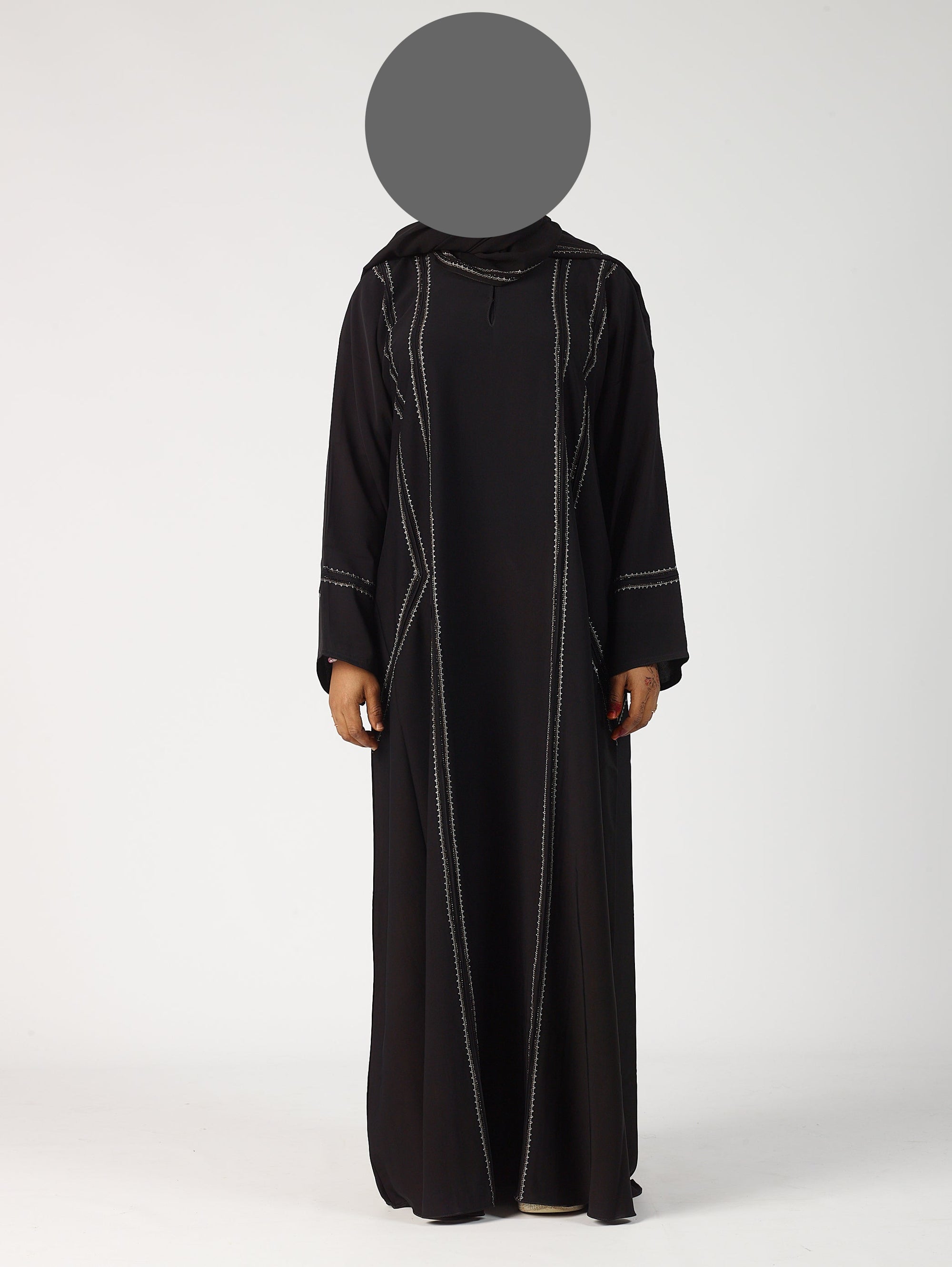 Zara closed abaya