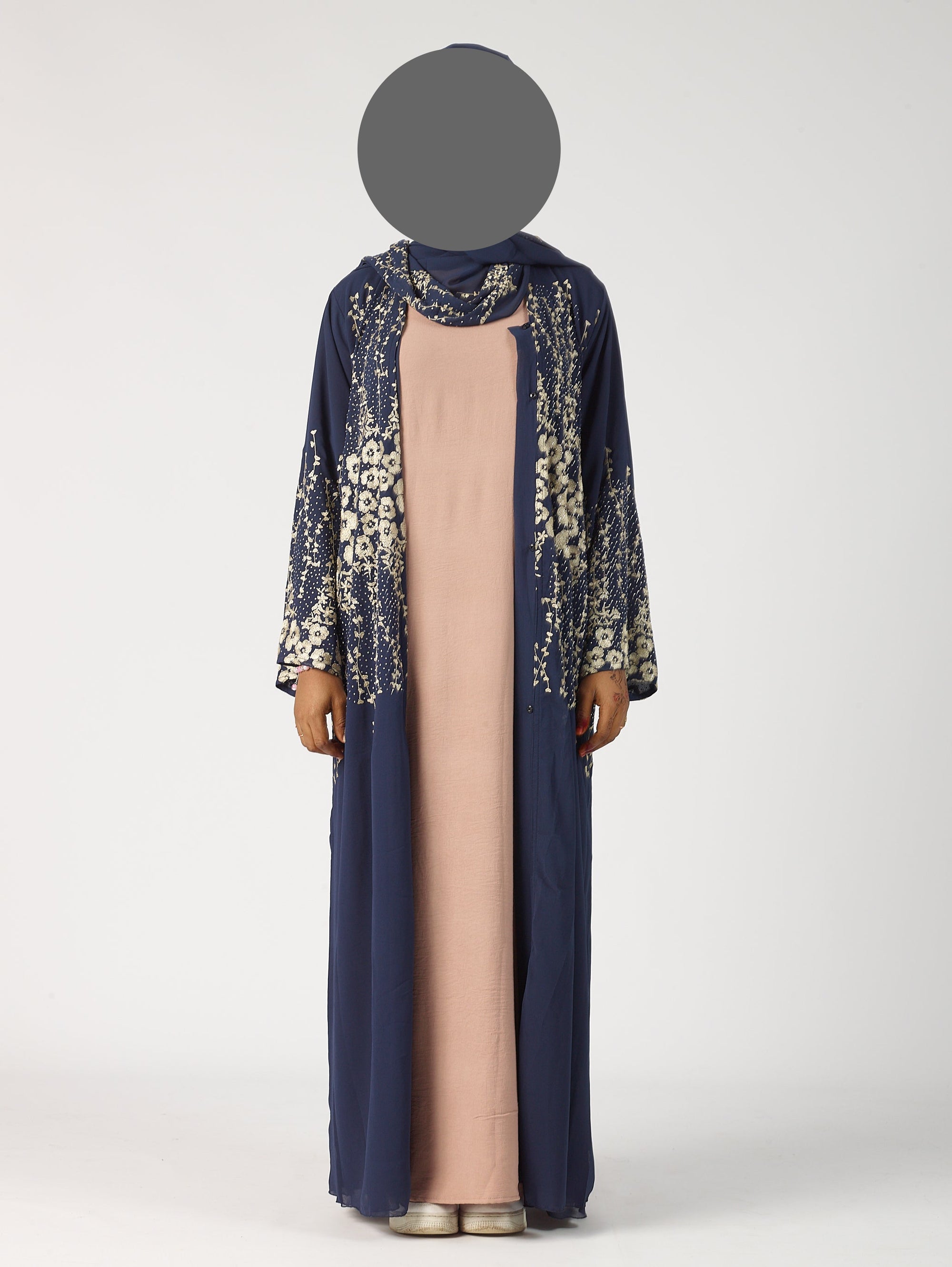 Nabeela abaya