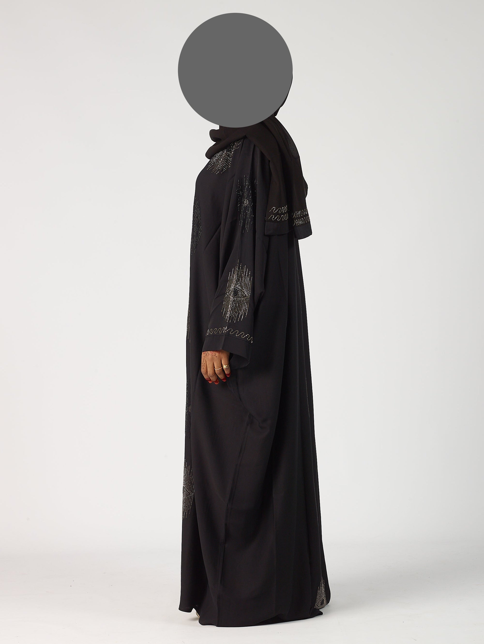 Inaya open abaya