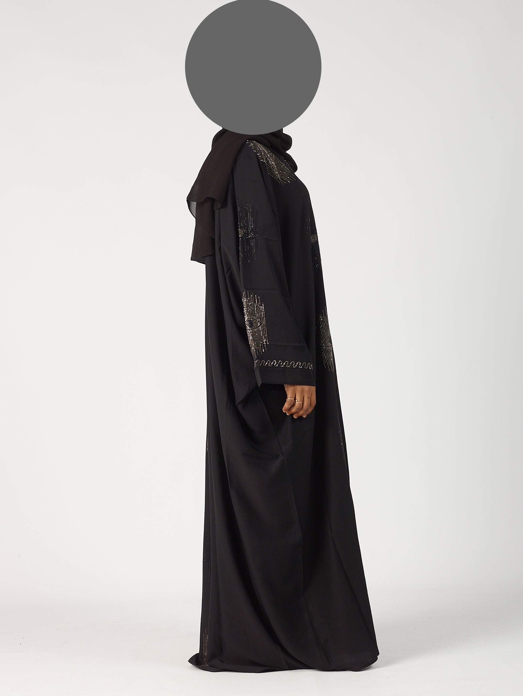 Inaya open abaya