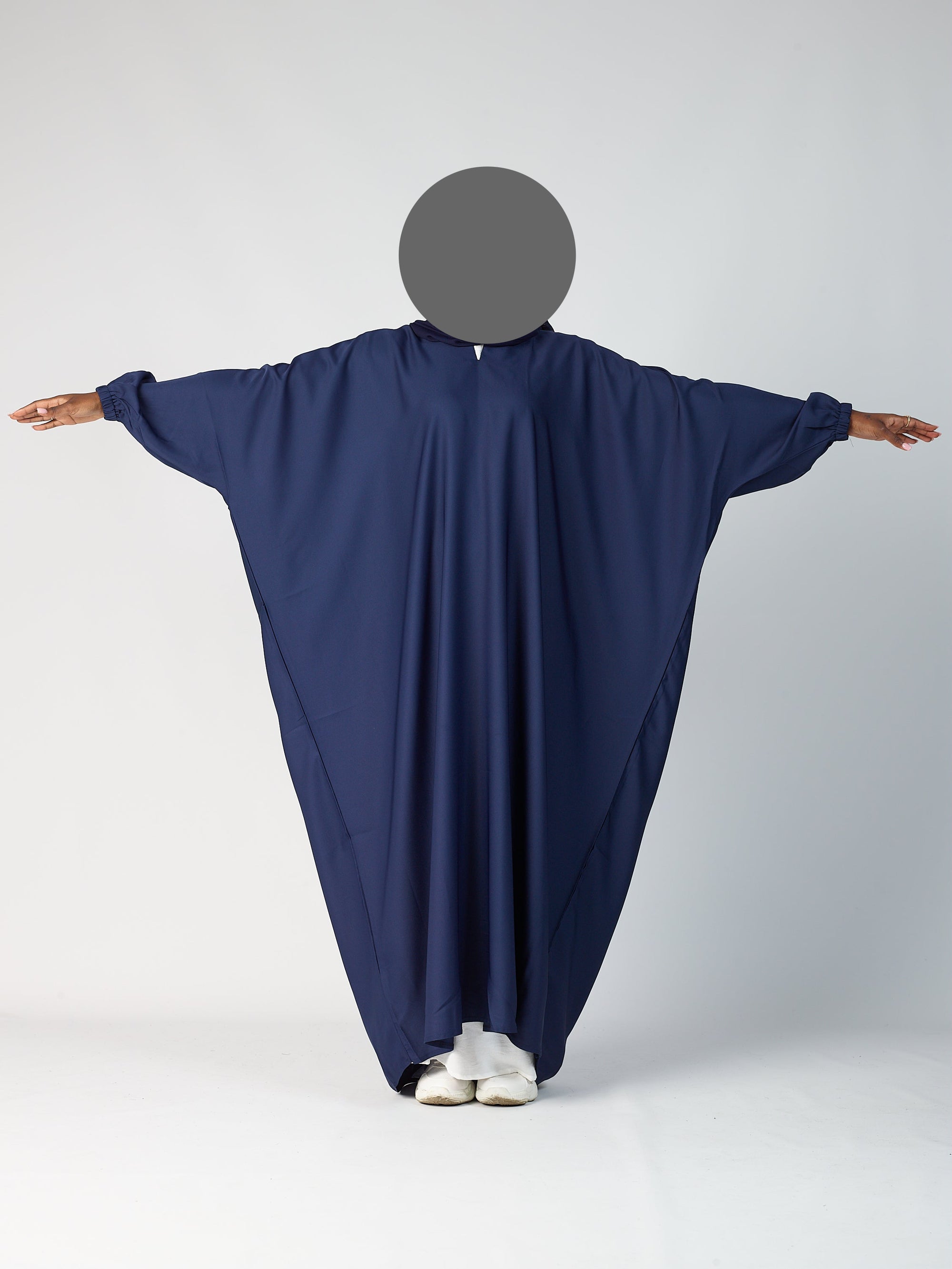 Batwing Closed abaya - cuff sleeve