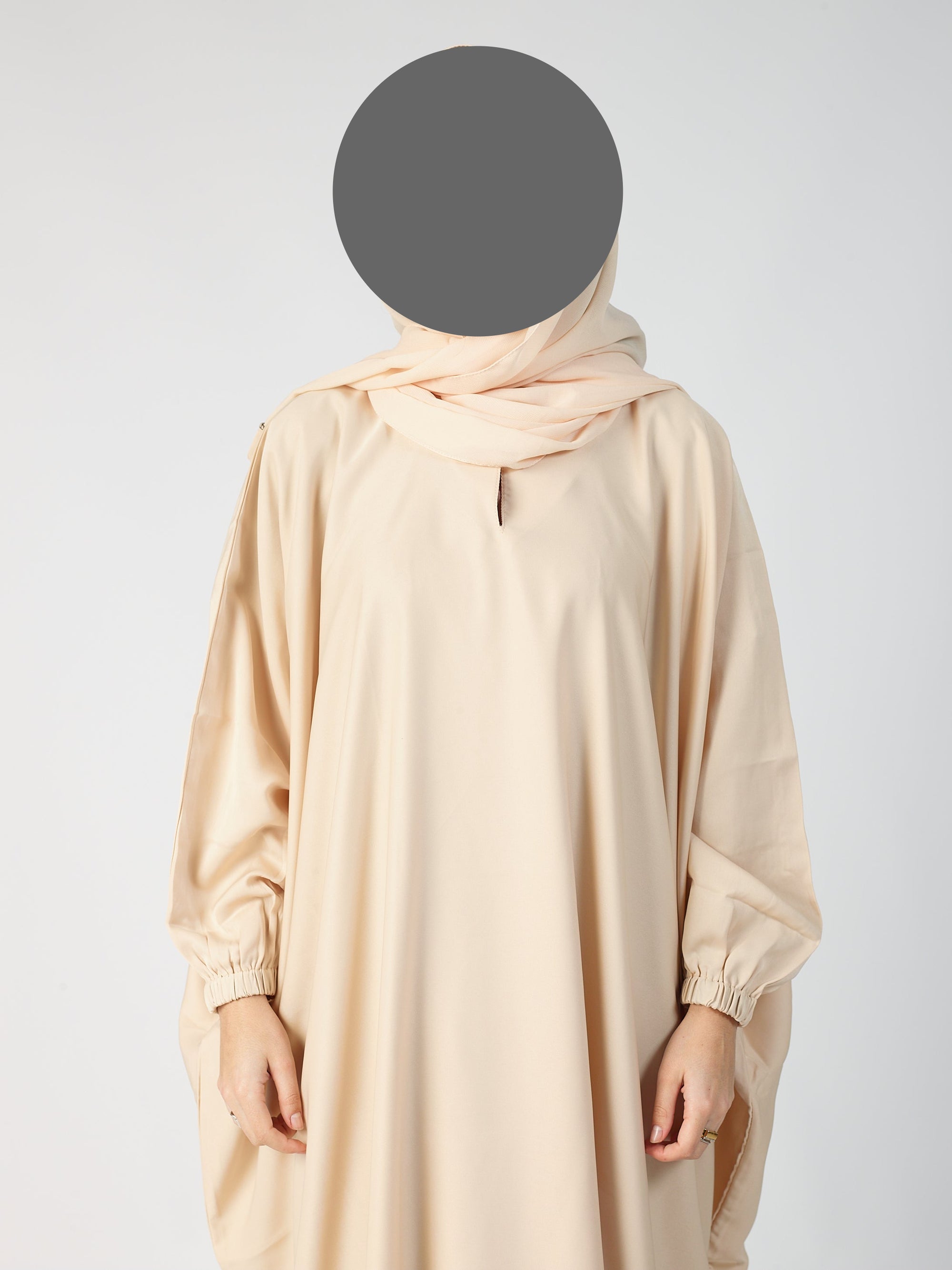 Batwing Closed abaya - cuff sleeve