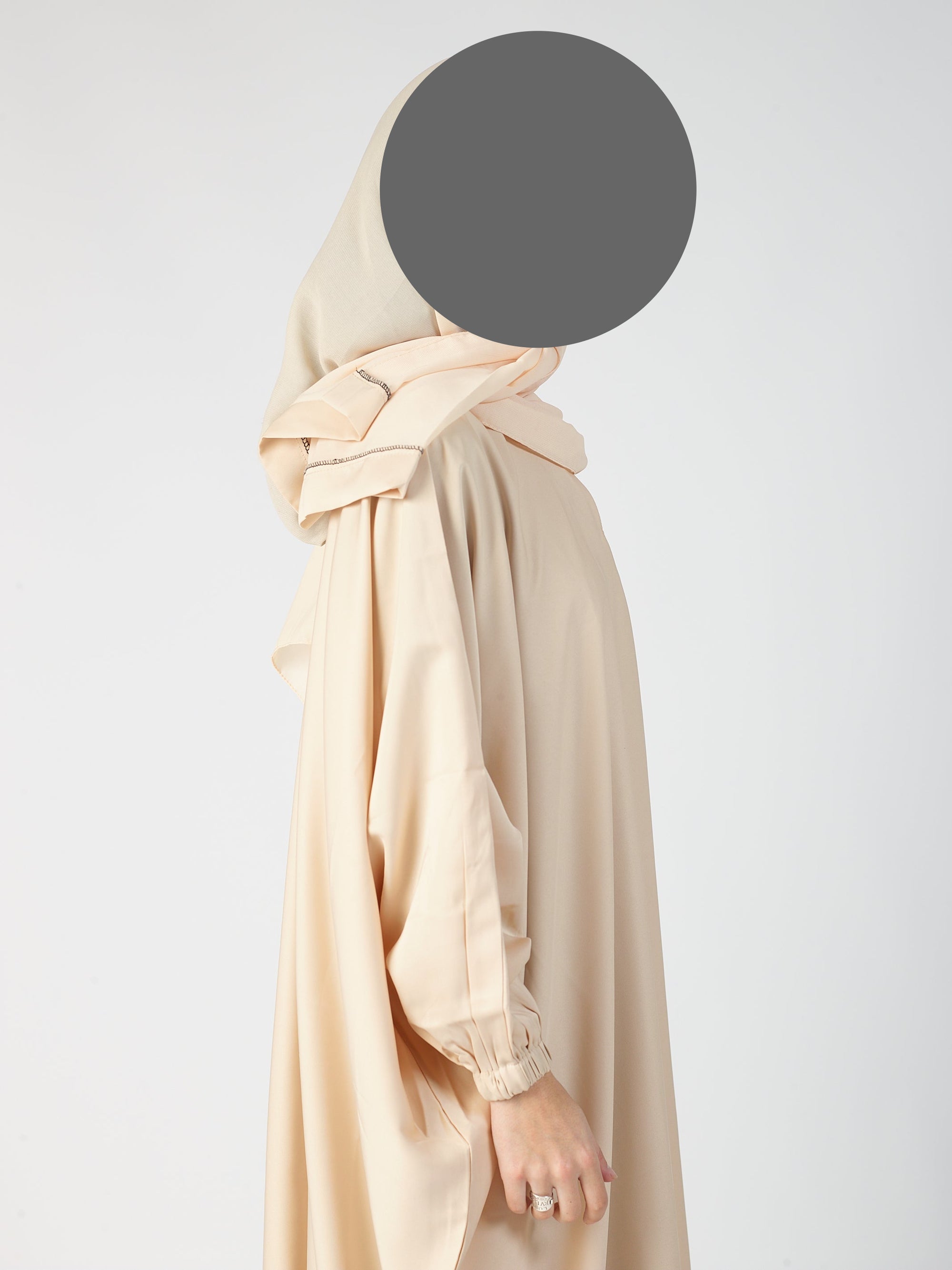Batwing Closed abaya - cuff sleeve