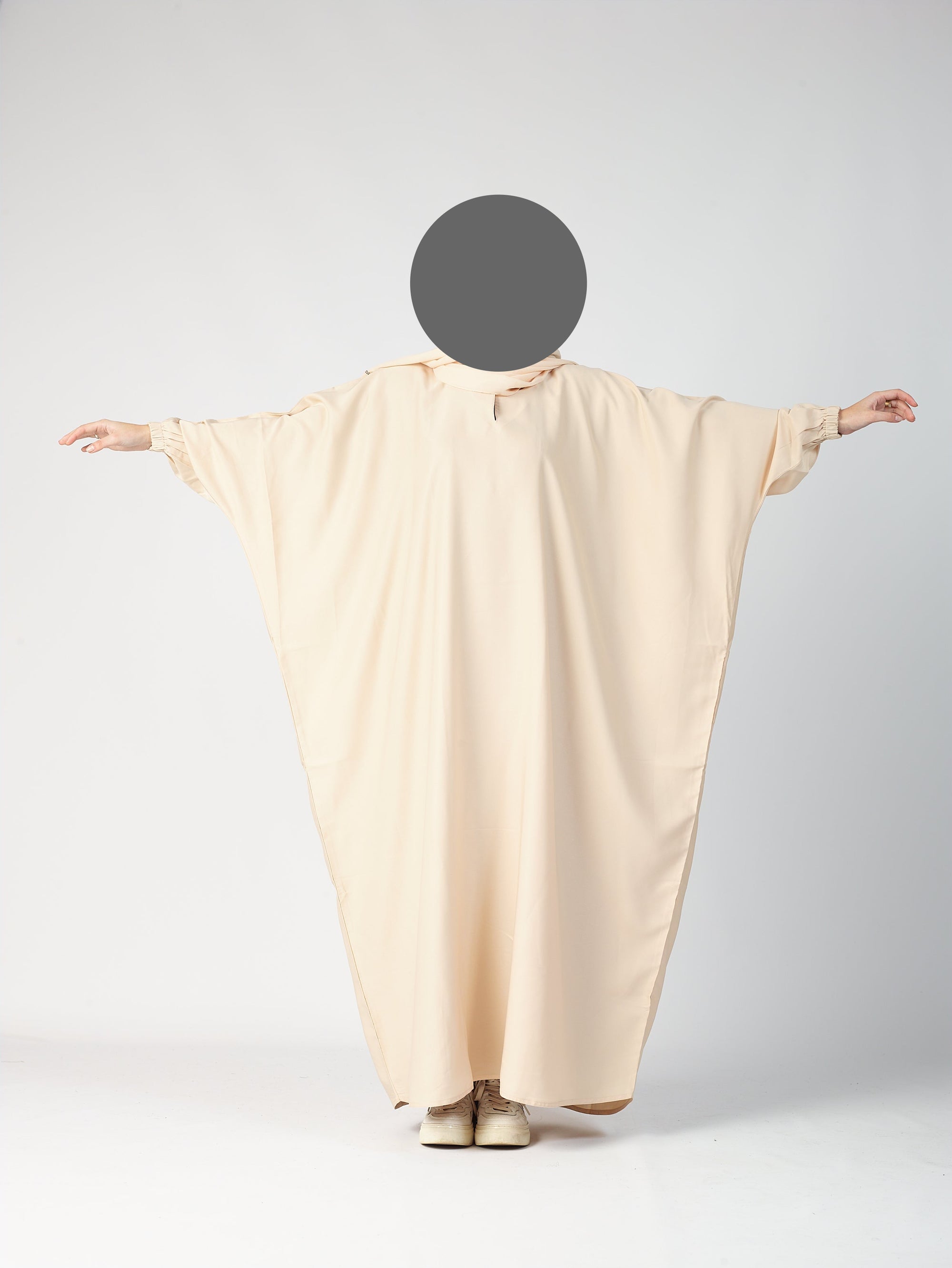 Batwing Closed abaya - cuff sleeve