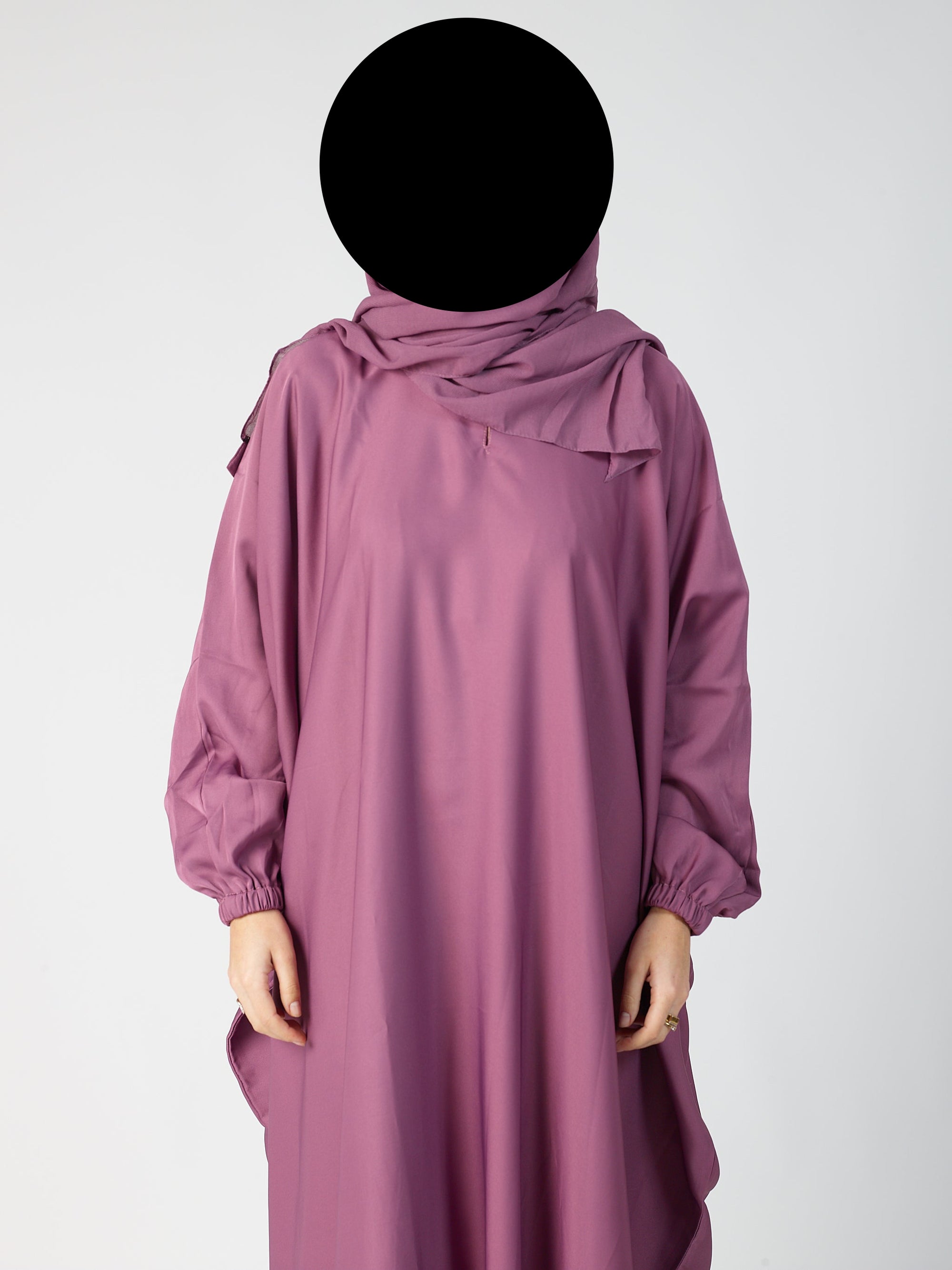 Batwing Closed abaya - cuff sleeve