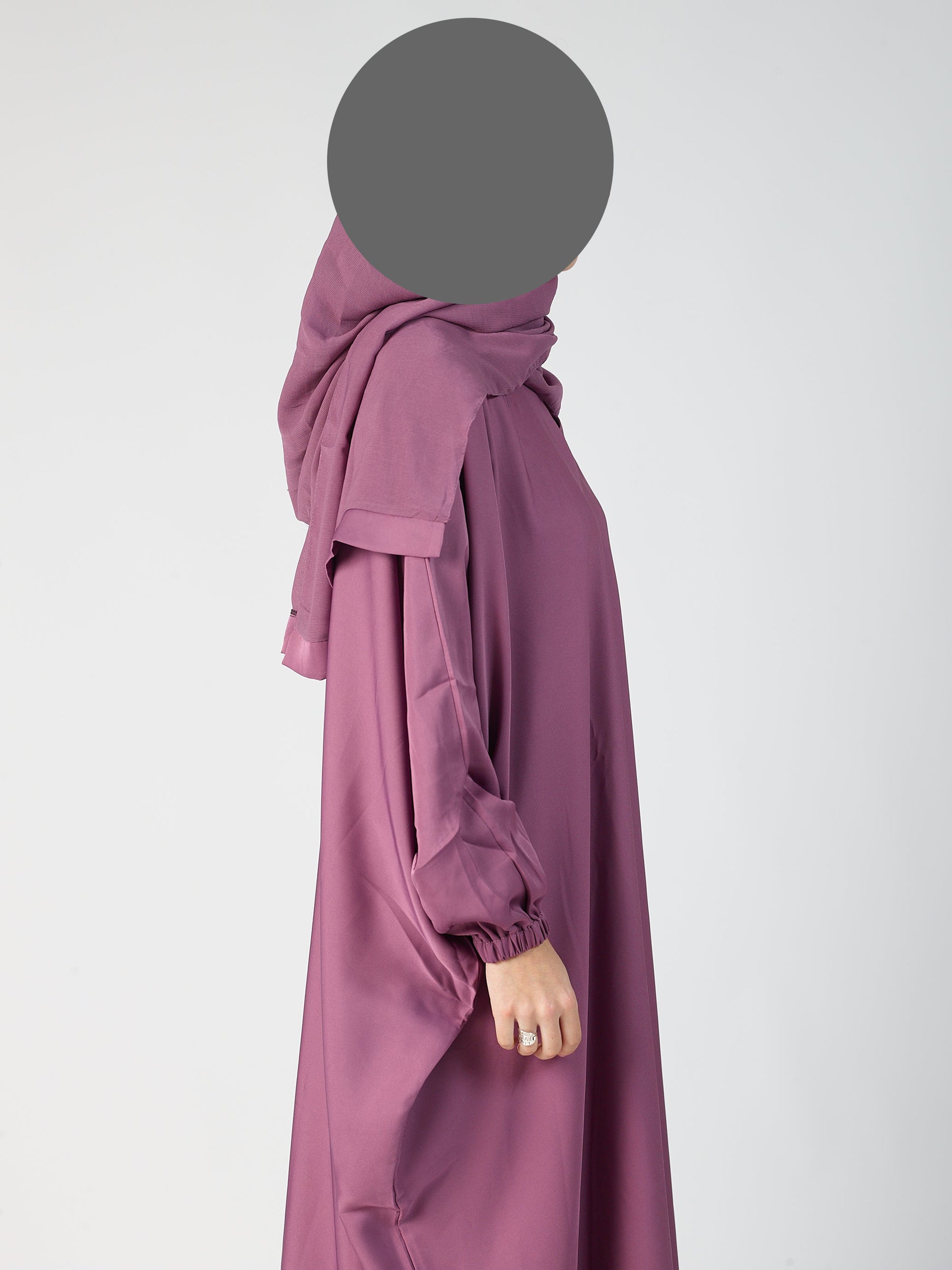 Batwing Closed abaya - cuff sleeve