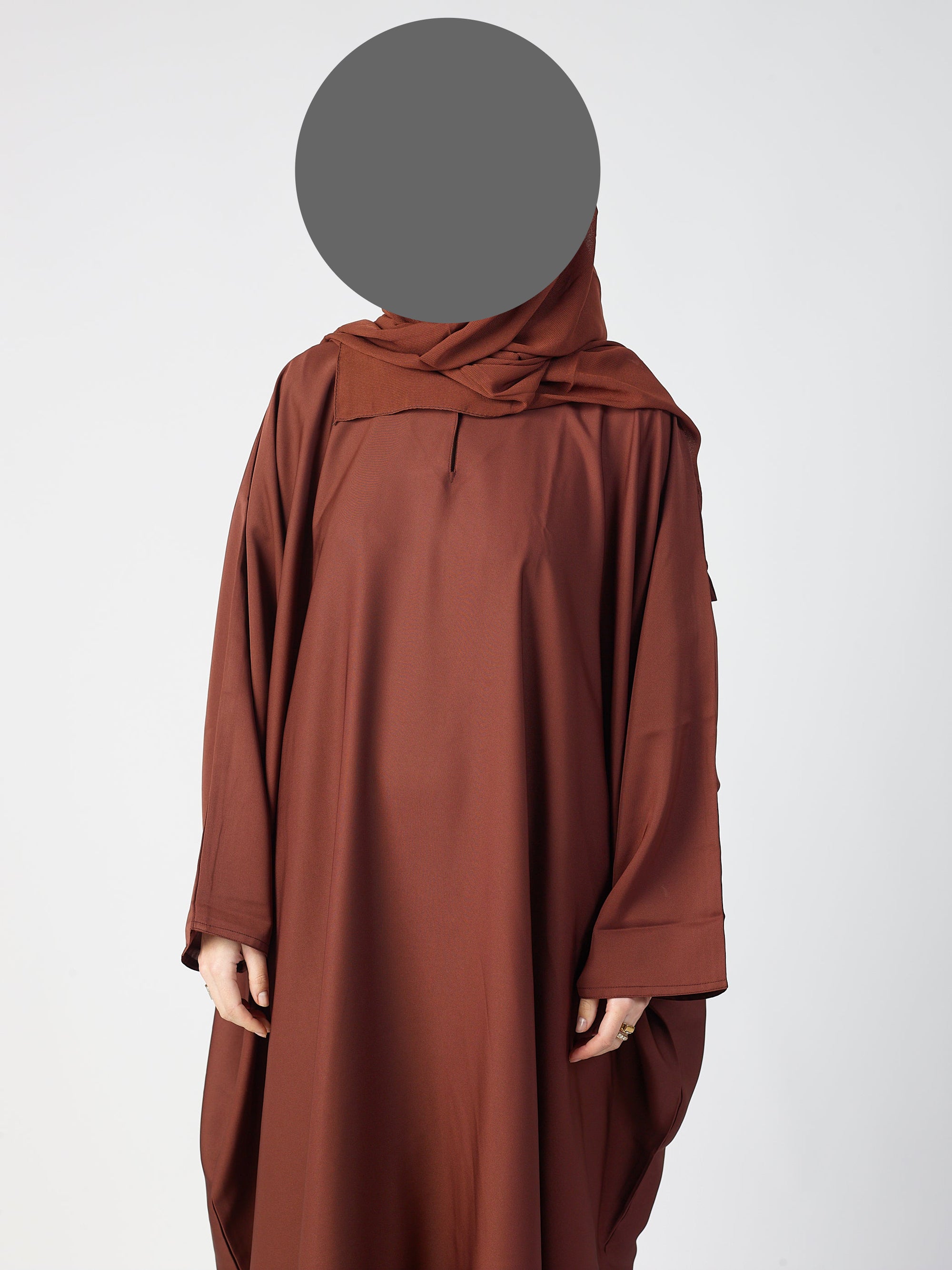 Batwing Closed abaya - Wide sleeve