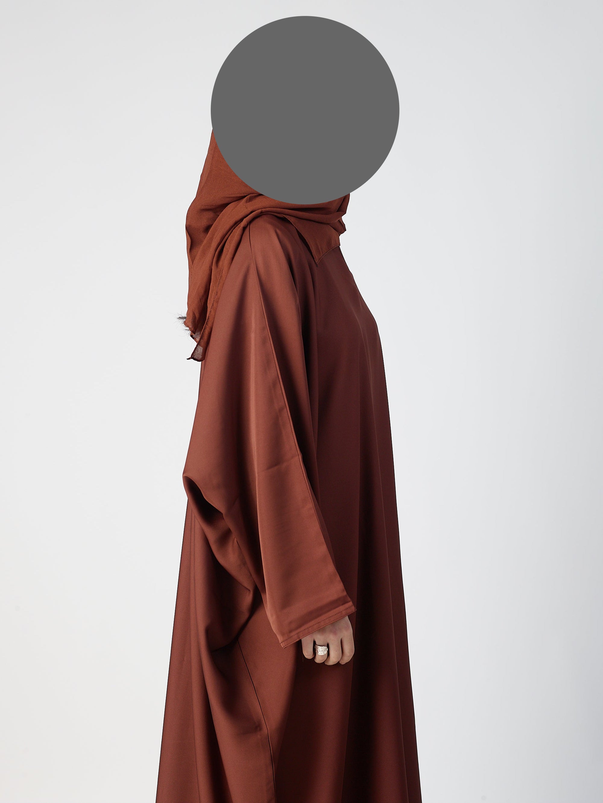 Batwing Closed abaya - Wide sleeve