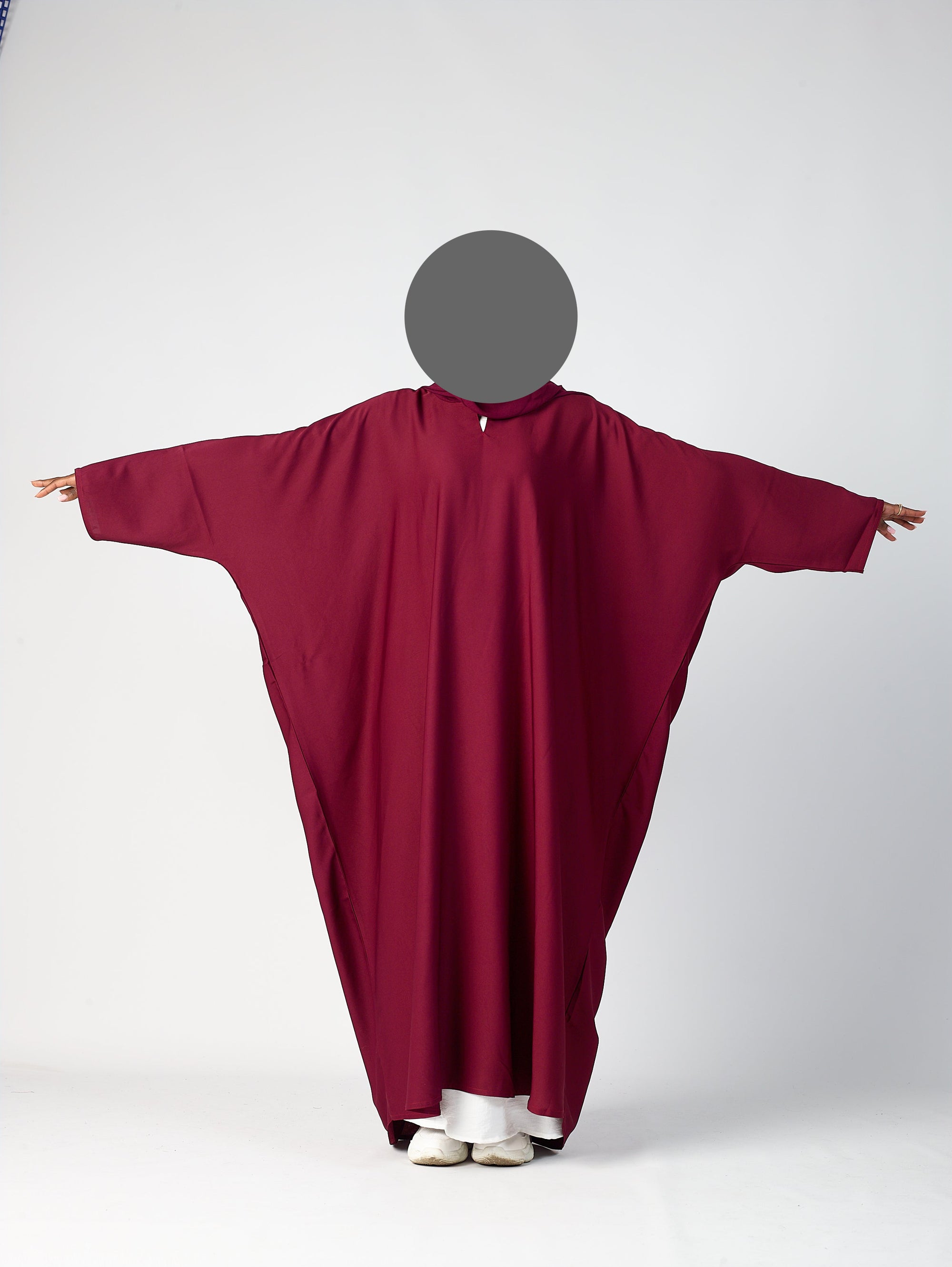 Batwing Closed abaya - Wide sleeve