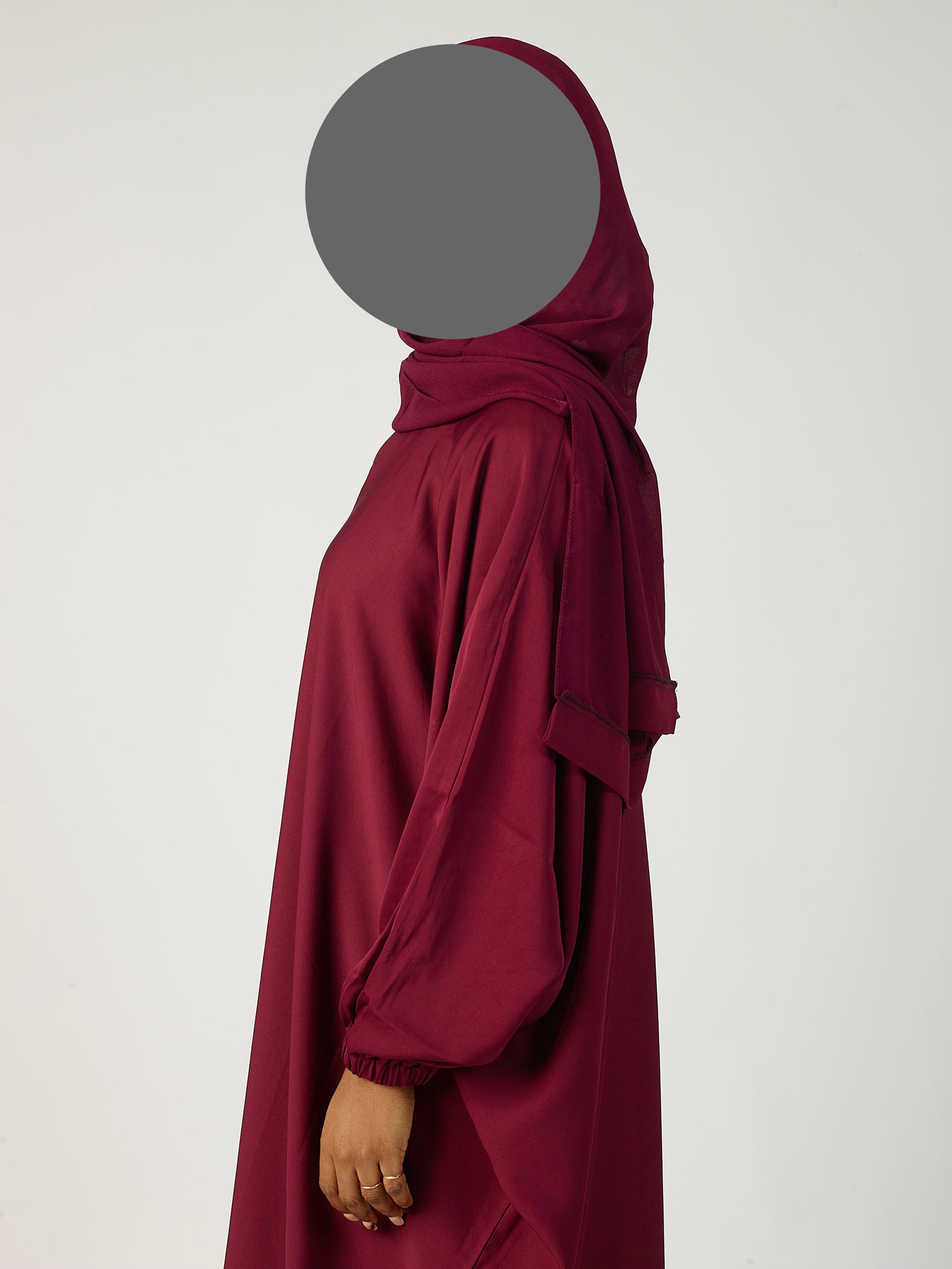 Batwing Closed abaya - cuff sleeve