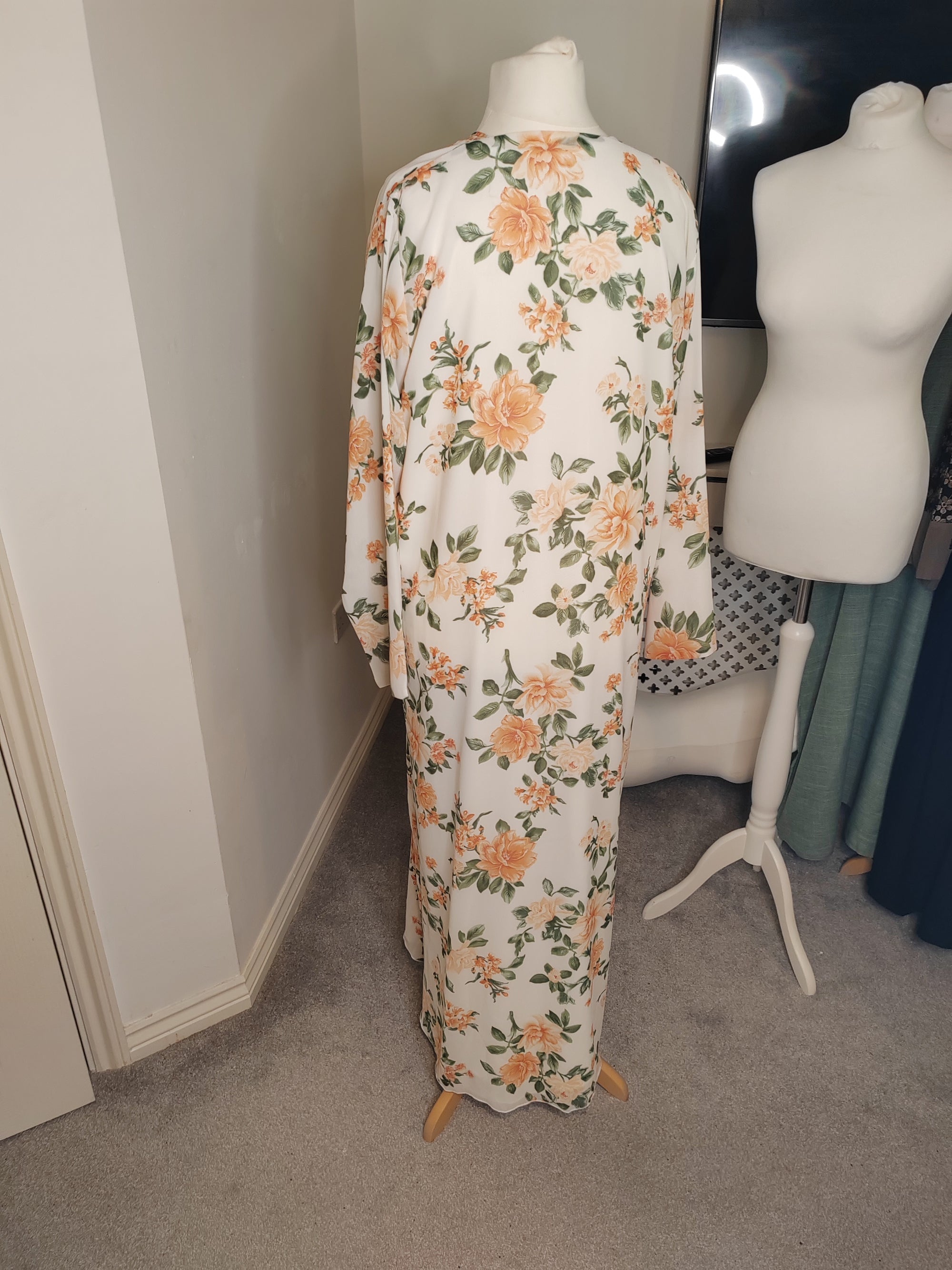 Abaya Safeya (Summer Edition)